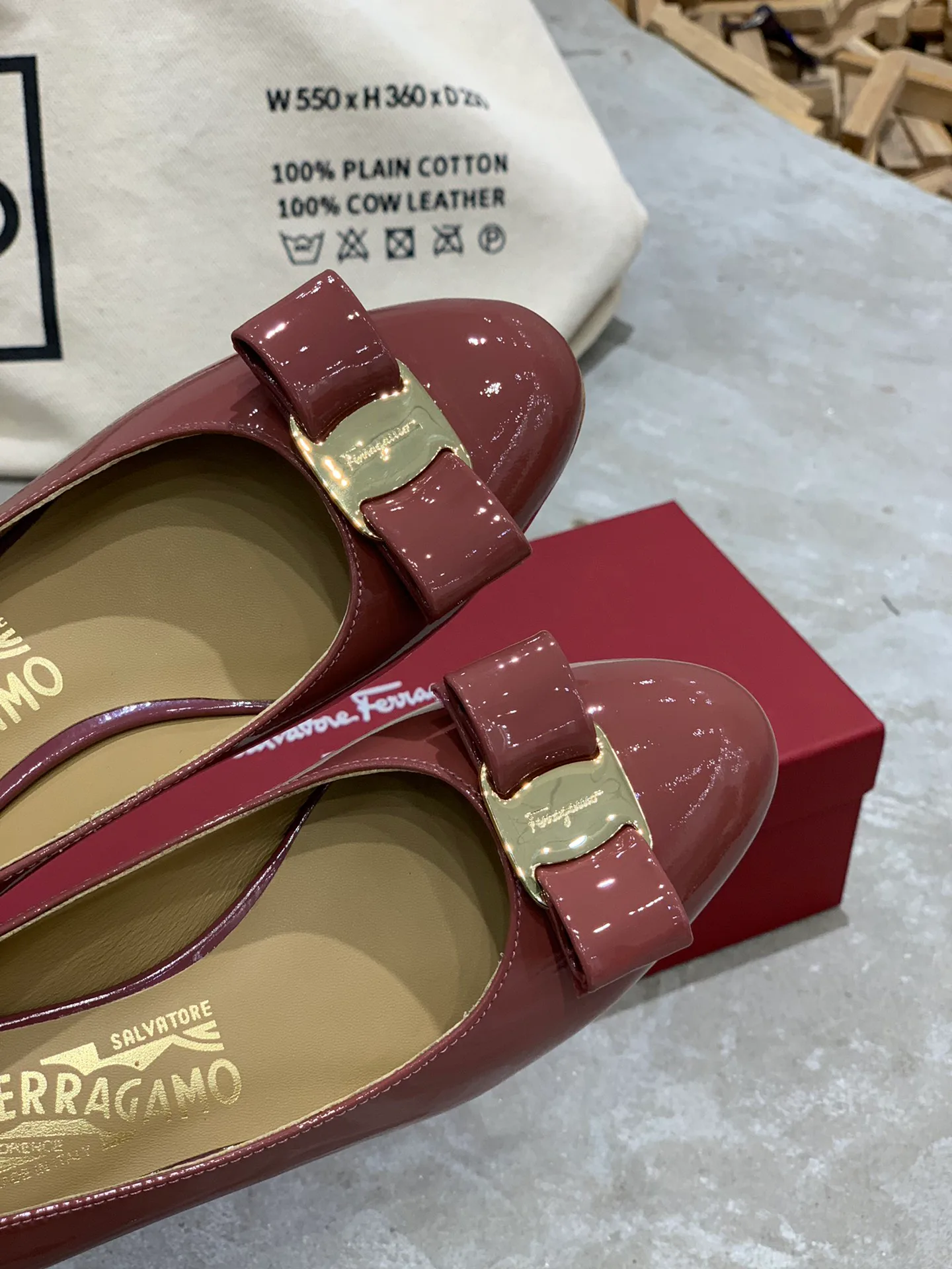Women's Ballet Flats SALVATORE FERRAGAMO 18340685
