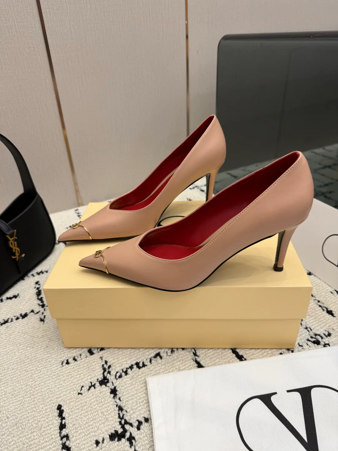 Women's Heels VALENTINO 17937555