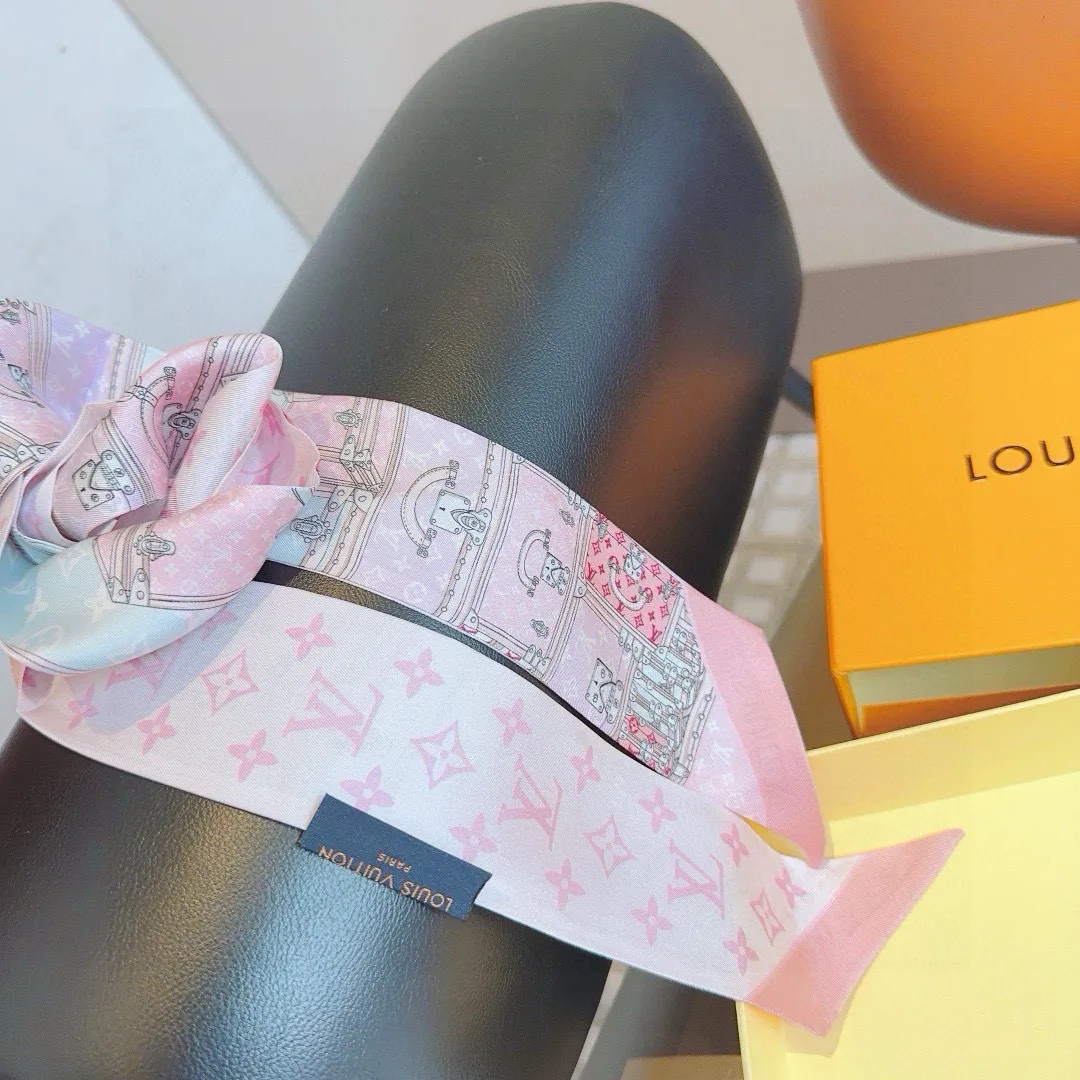 Silk Scarves LOUIS VUITTON 17543232