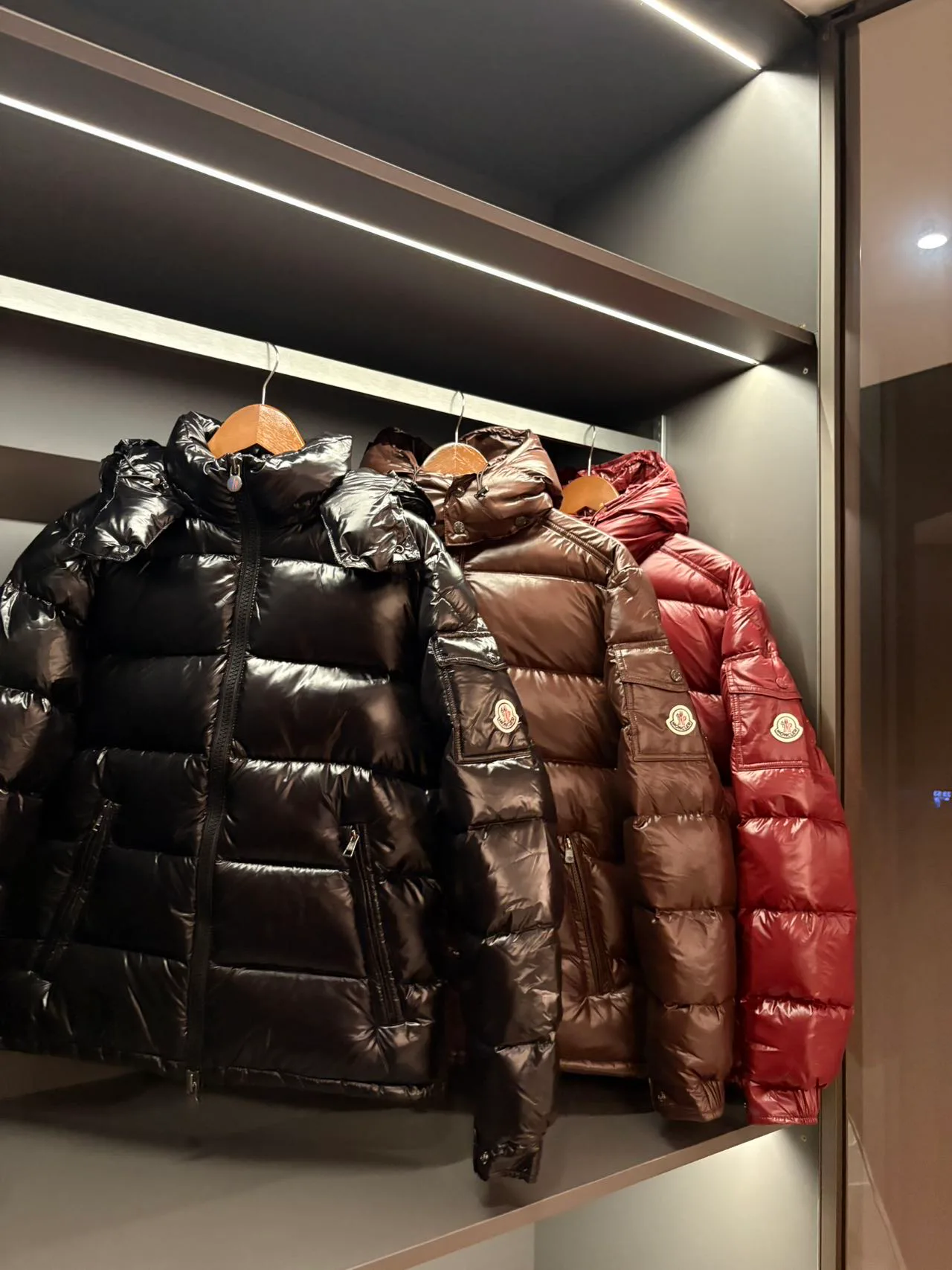 Men's Jackets And Down Jackets MONCLER 18030061