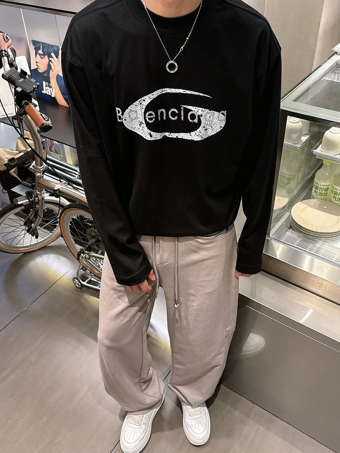 Men's Trousers BALENCIAGA 18399250