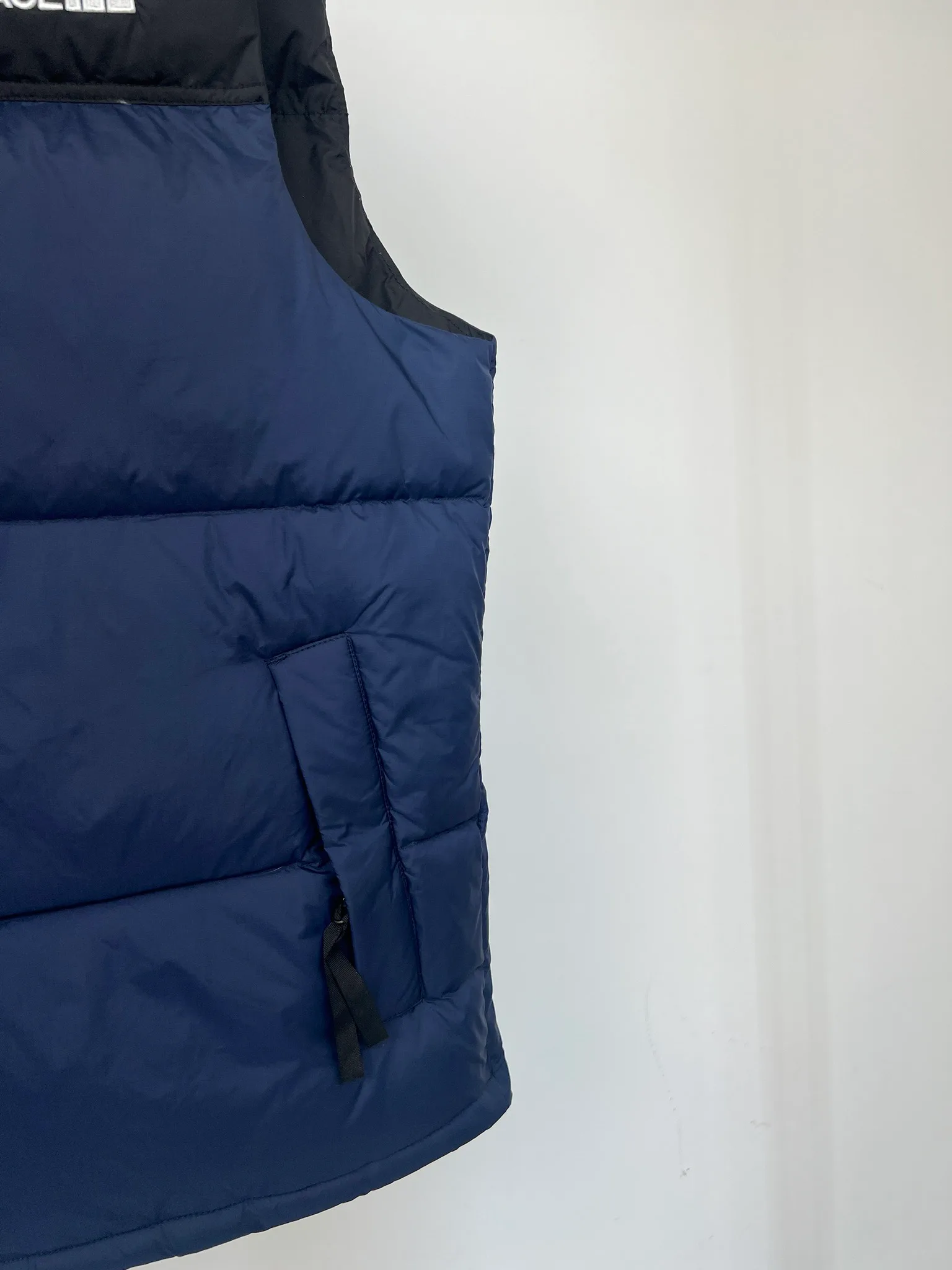 Women's Vests THE NORTH FACE 18416025