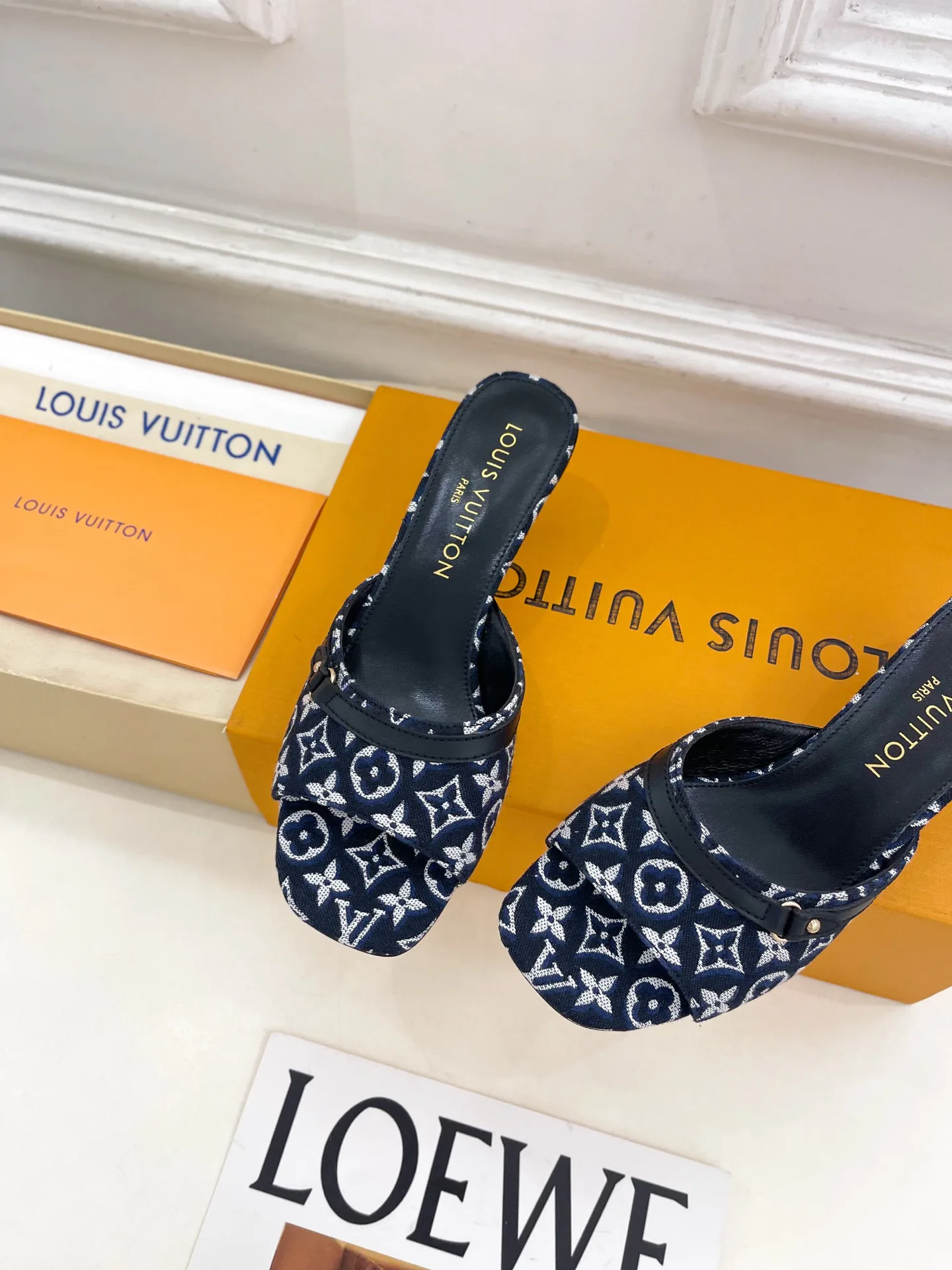 Women's Mules And Clogs LOUIS VUITTON 17506941