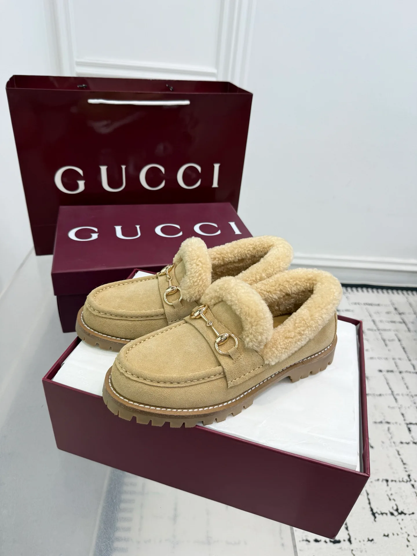 Women's Loafers And Moccasins GUCCI 18393484