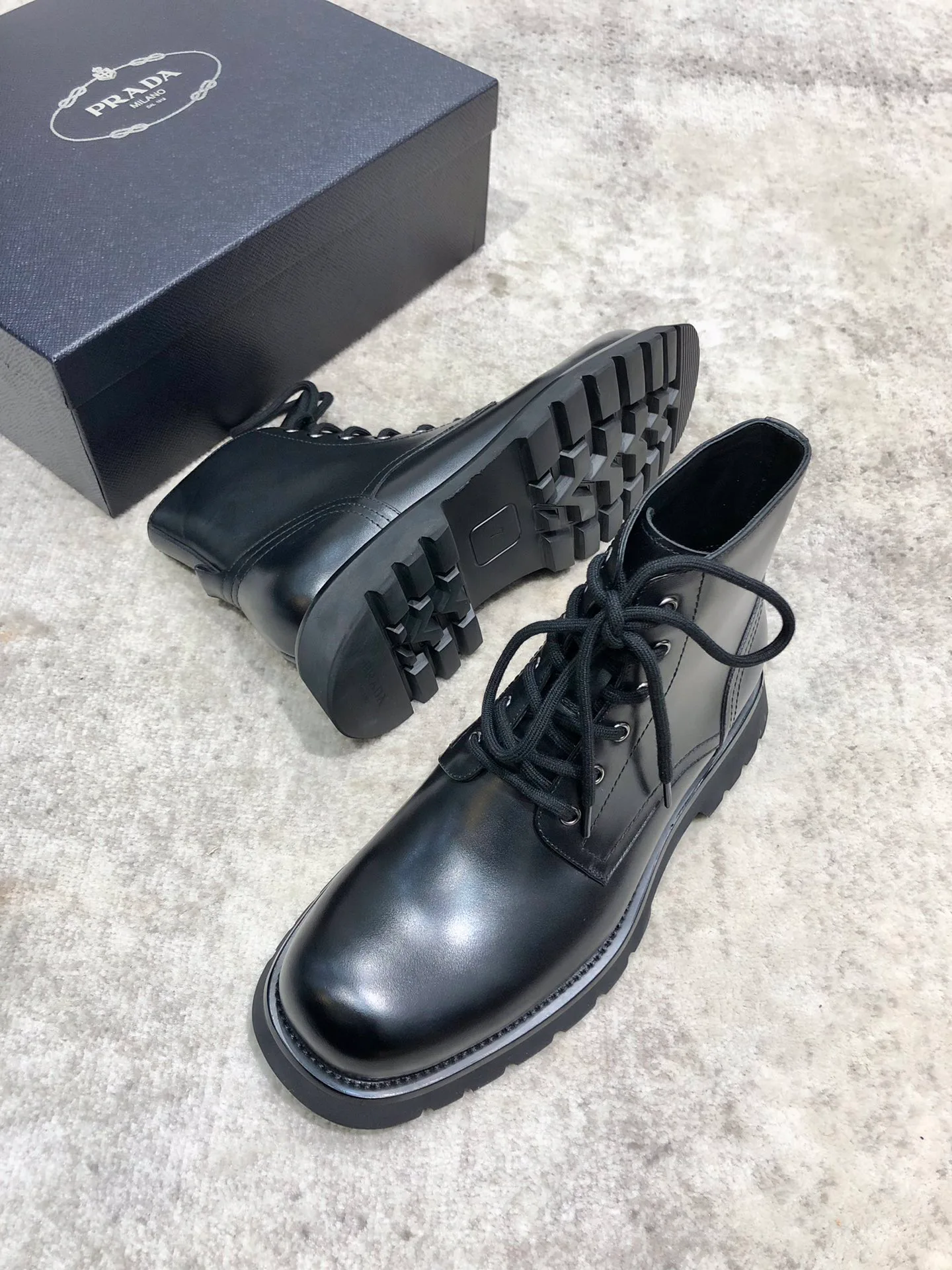 Men's Ankle Boots PRADA 18257085