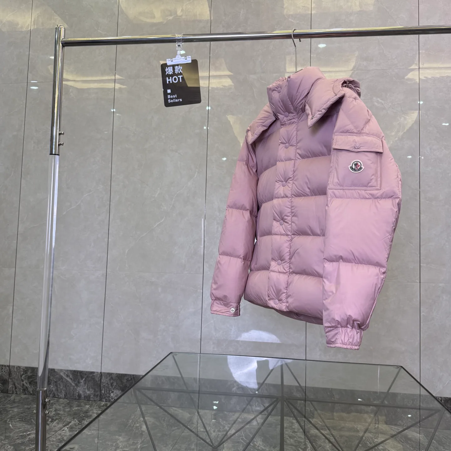 Women's Jackets And Down Jackets MONCLER 17949518