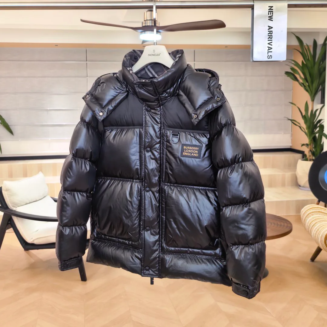 Women's Jackets And Down Jackets BURBERRY 17902558