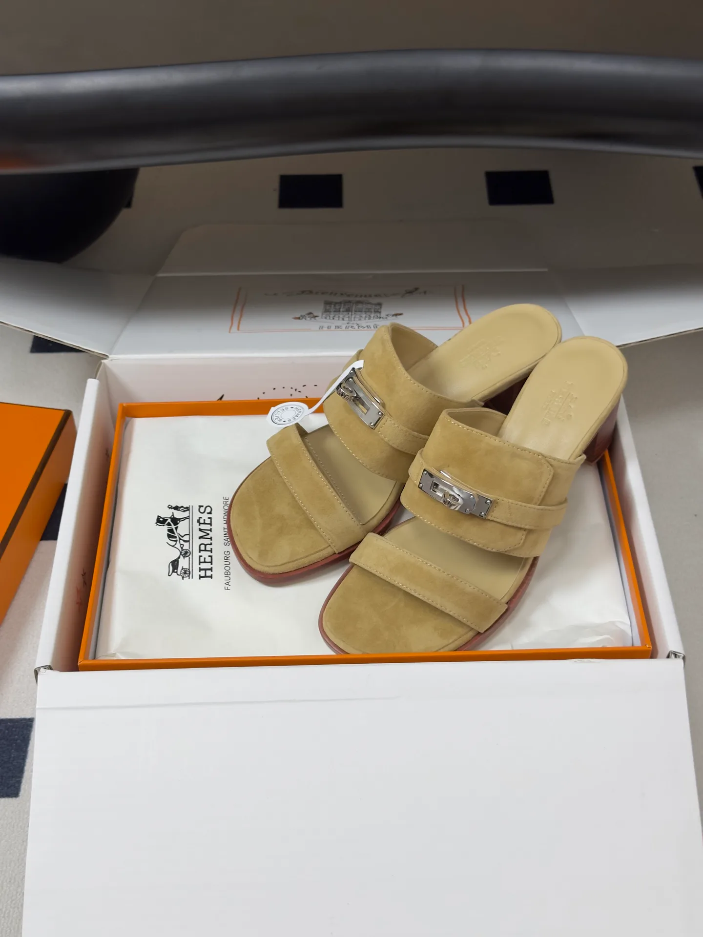Women's Open-Toe Sandals HERMES 17095165