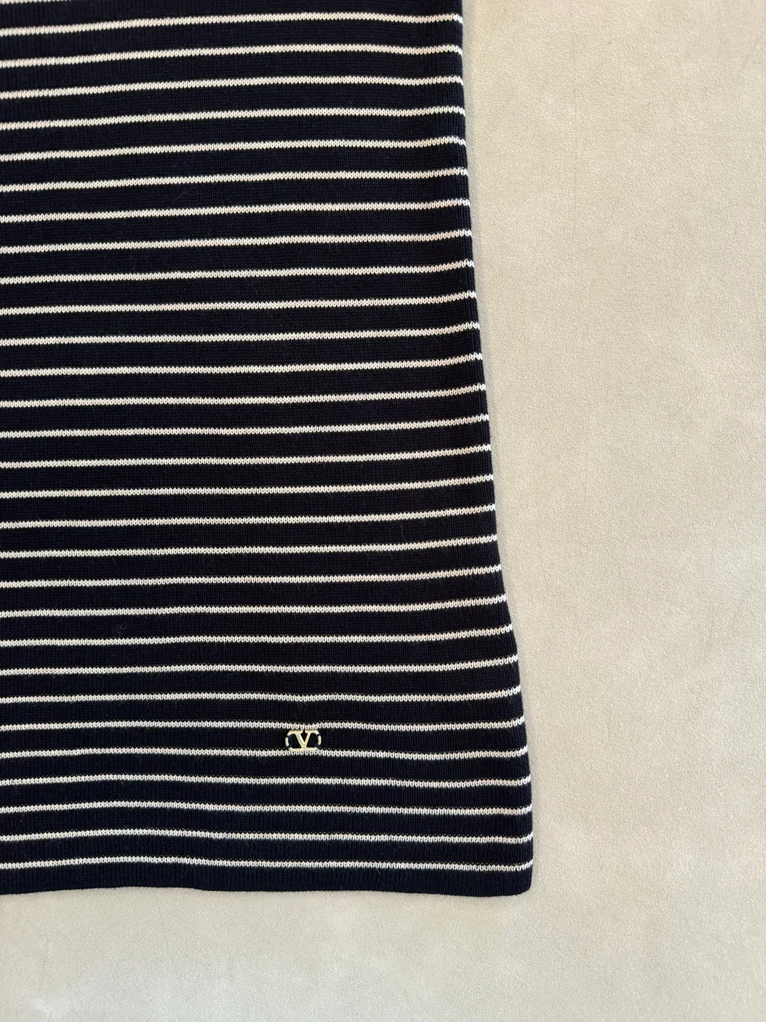 Women's T-Shirts VALENTINO 17463257