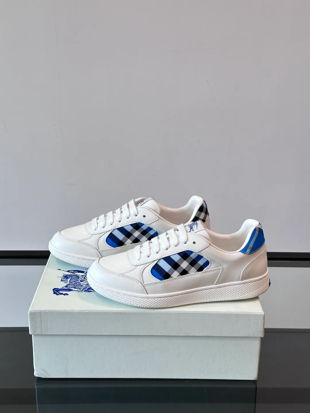 Men's Sneakers BURBERRY 18535695