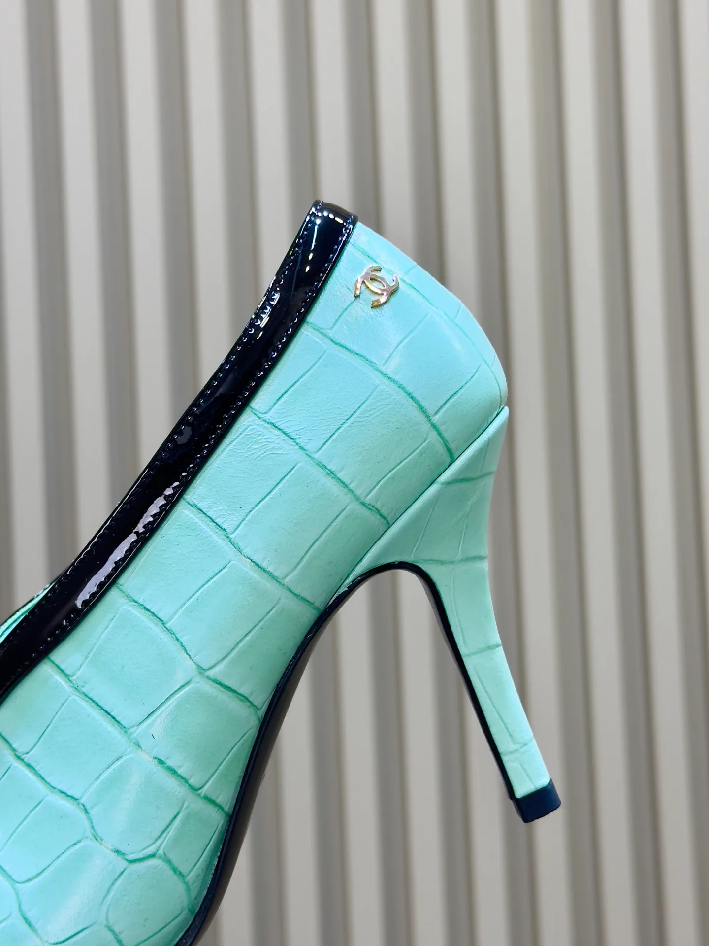 Women's Heels CHANEL 18073456