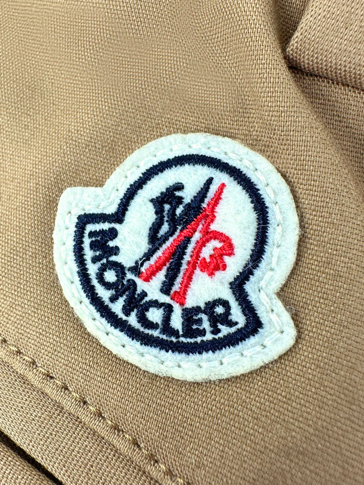 Брюки Мужские Moncler 18639678