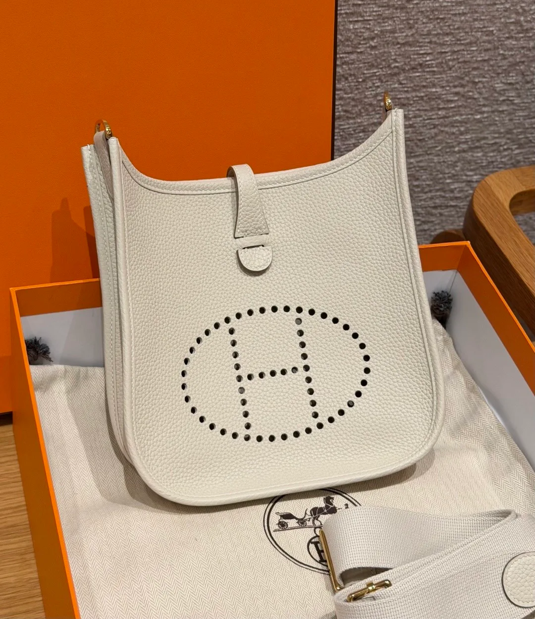Women's Classic Handbags HERMES 17941973