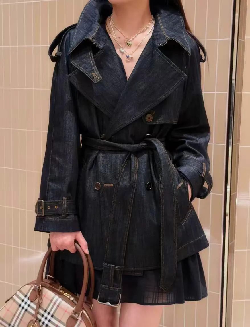 Women's Trench Coats BURBERRY 17926137