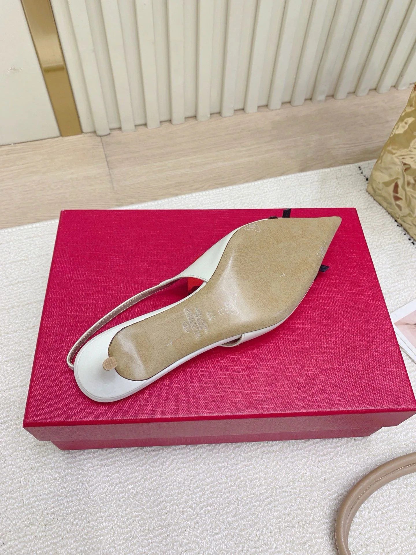 Women's Heels VALENTINO 17963010