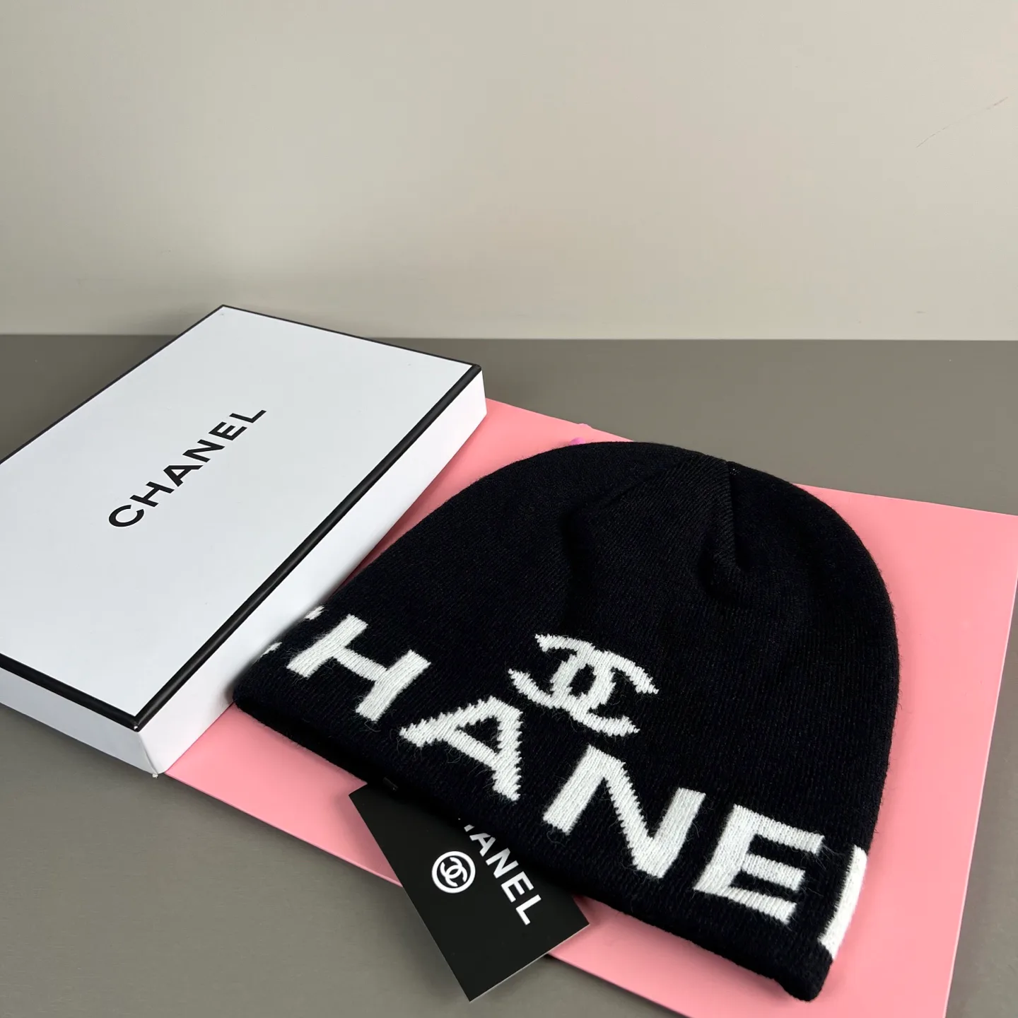 Hats CHANEL 18093225
