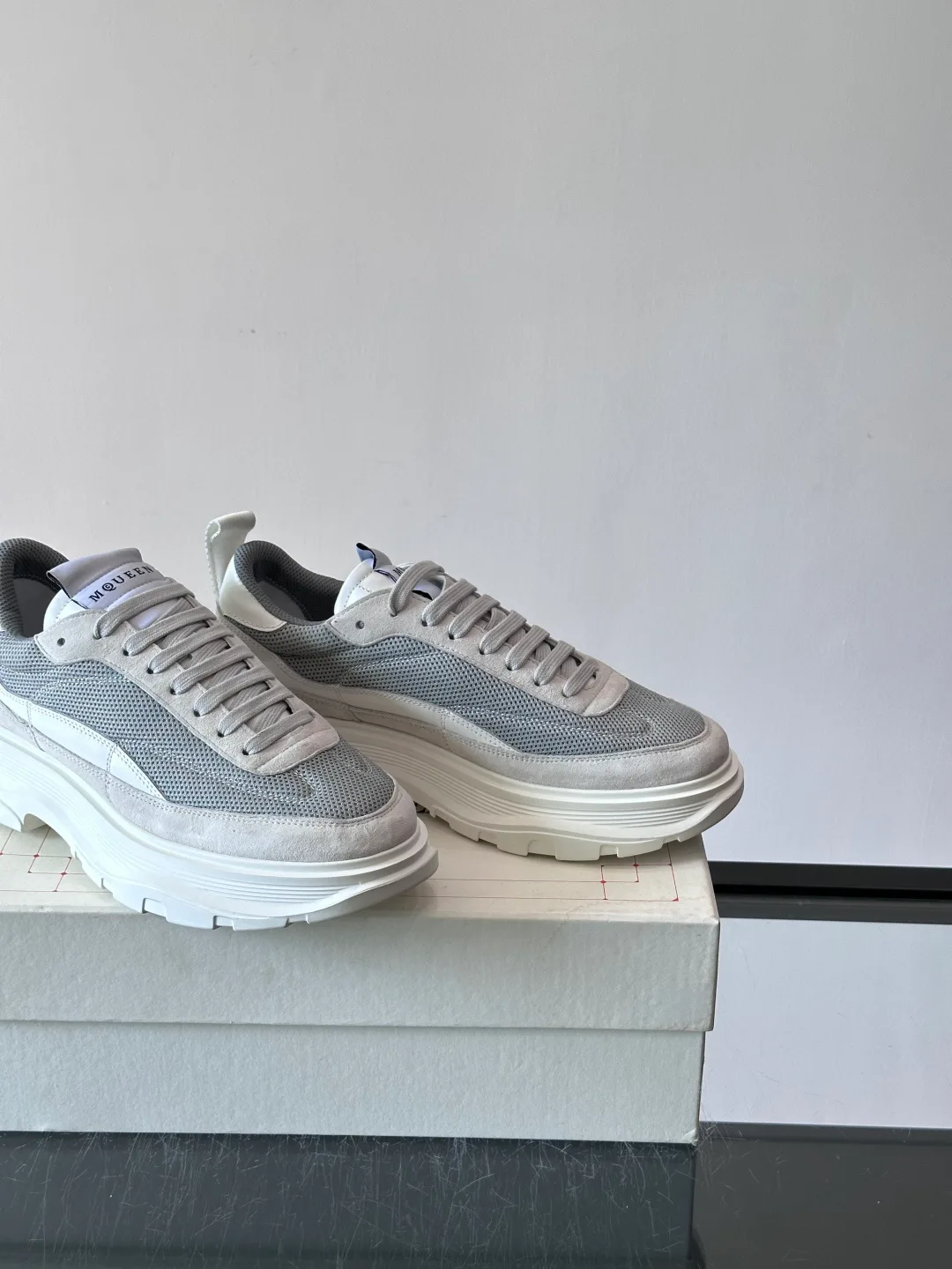 Women's Sneakers ALEXANDER MCQUEEN 17328783