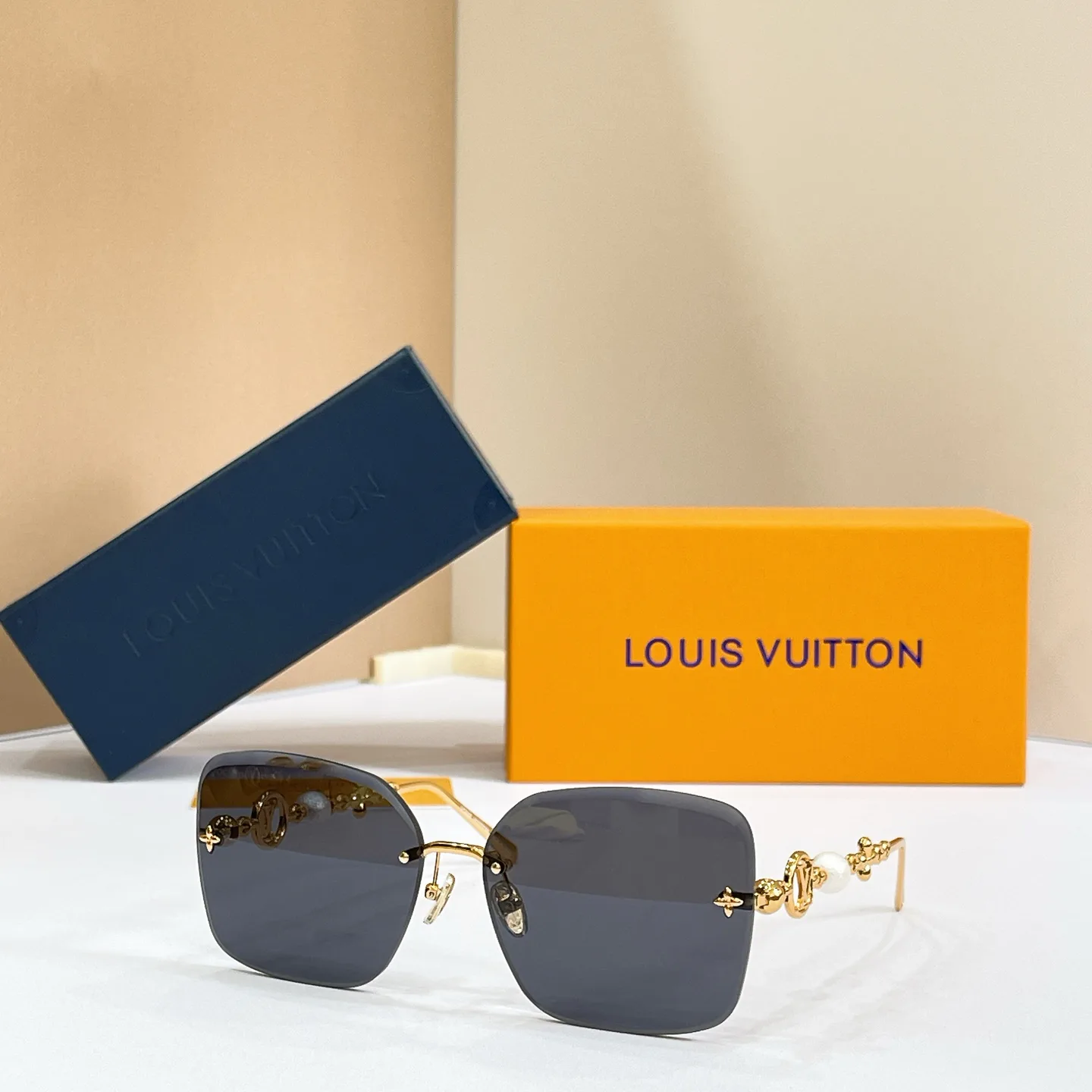 Glasses LOUIS VUITTON 17495901