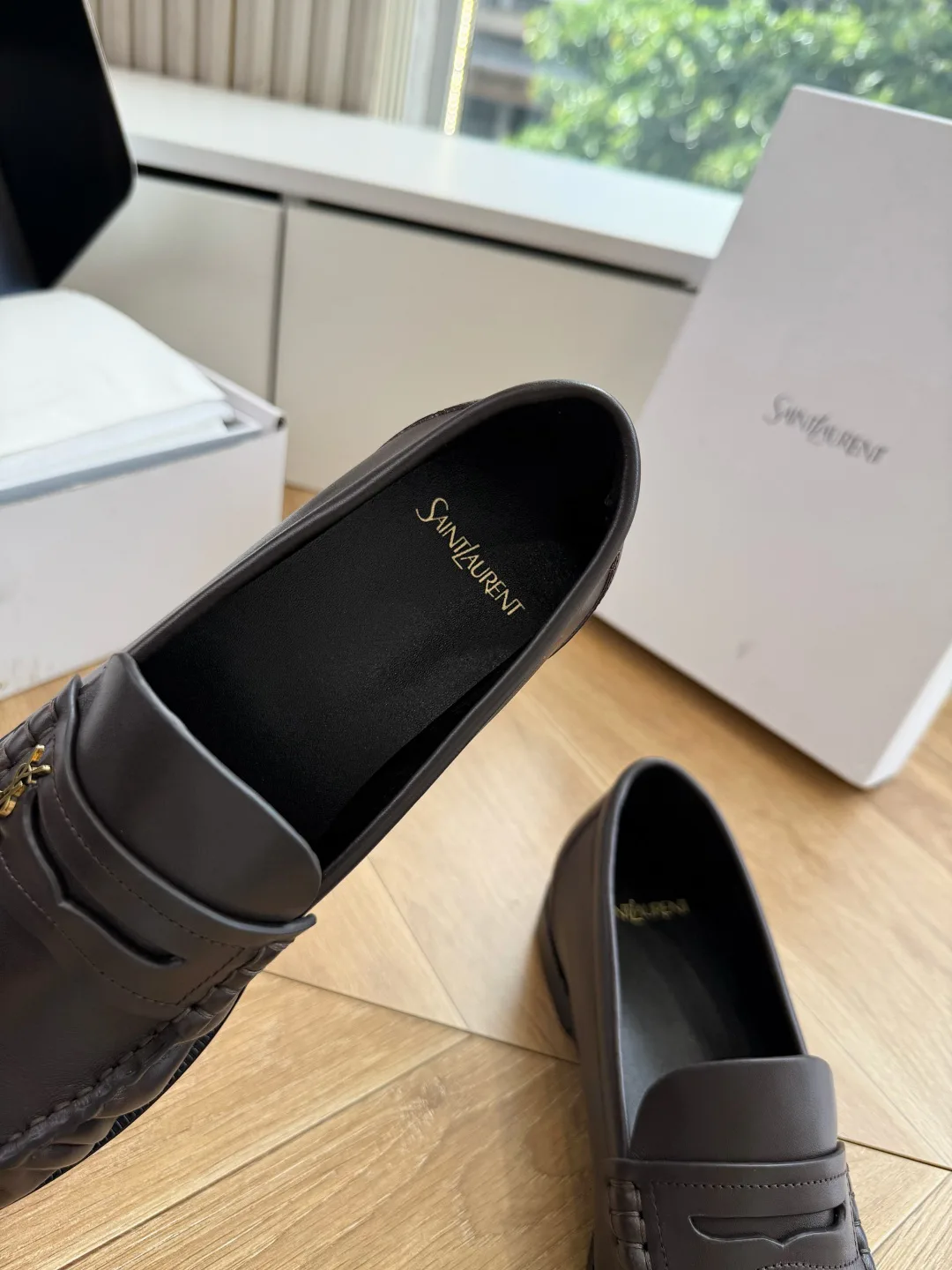 Women's Loafers And Moccasins SAINT LAURENT 17569096