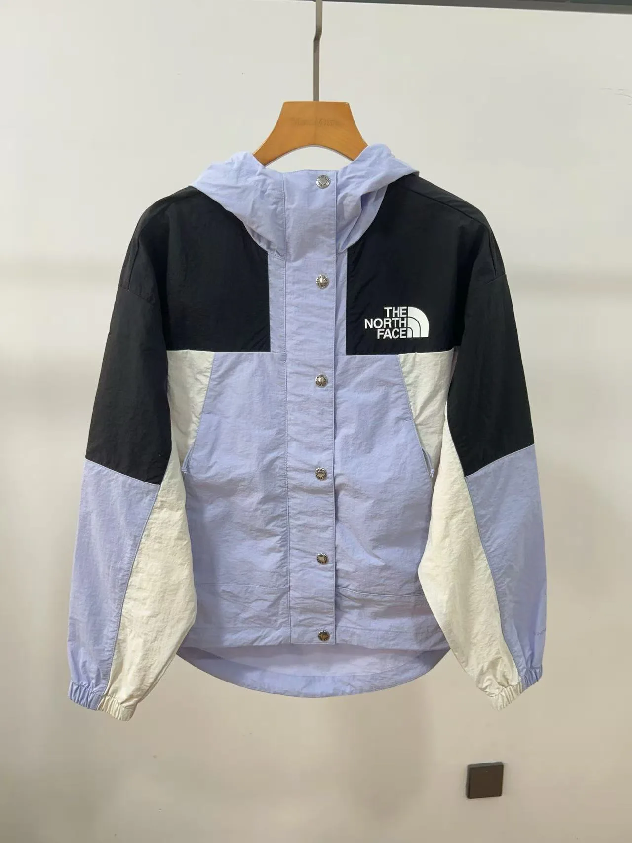 Women's Jackets And Down Jackets THE NORTH FACE 18339900