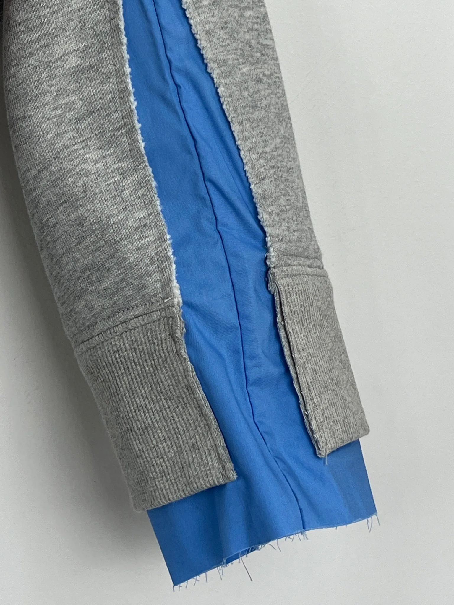 Women's Sweatshirts And Hoodies MIU MIU 17950176