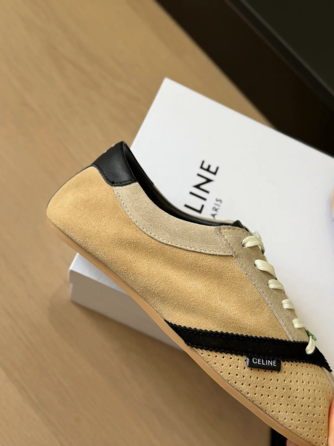 Women's Sneakers CELINE 18224059