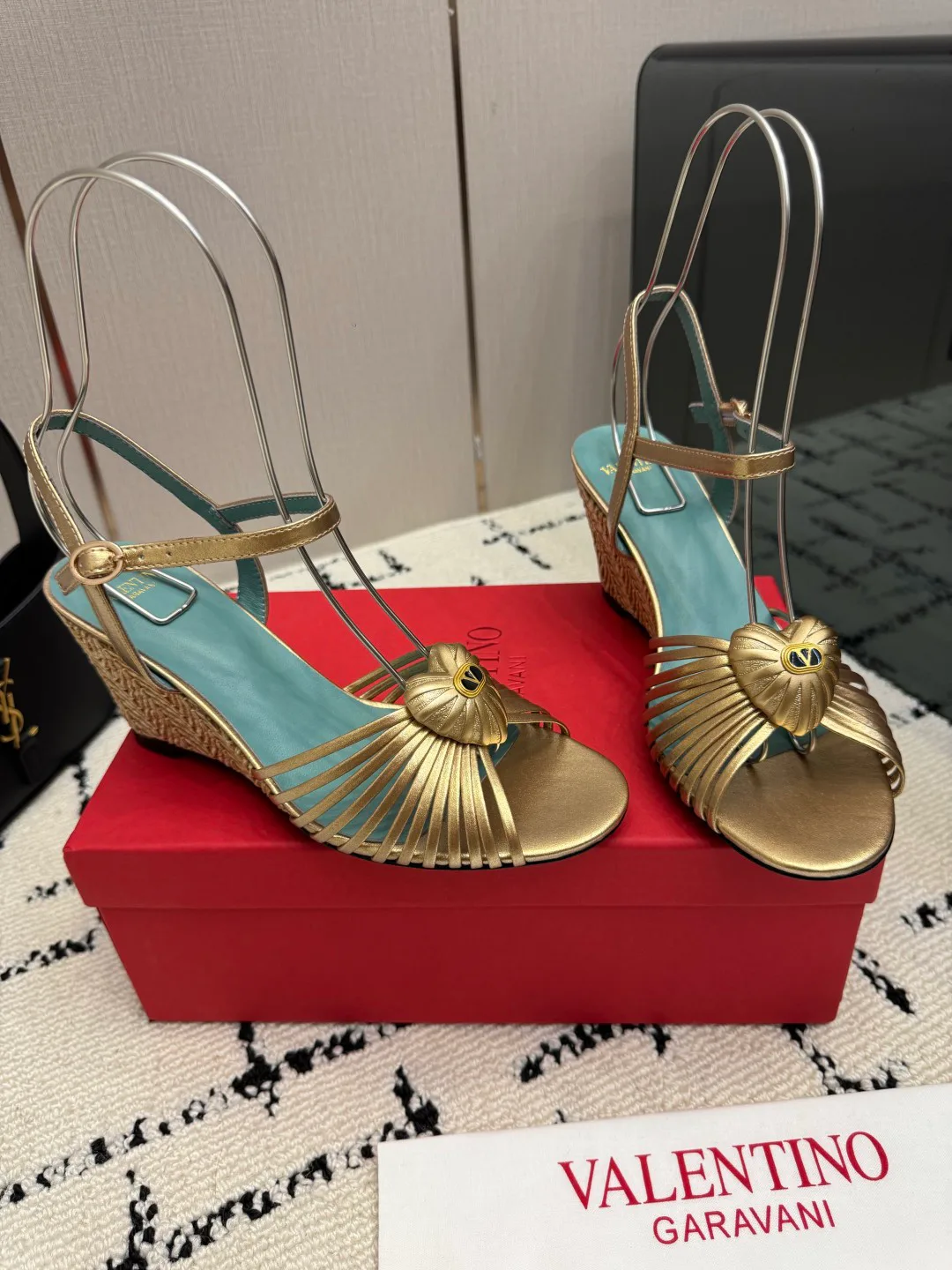 Women's Open-Toe Sandals VALENTINO 18049000