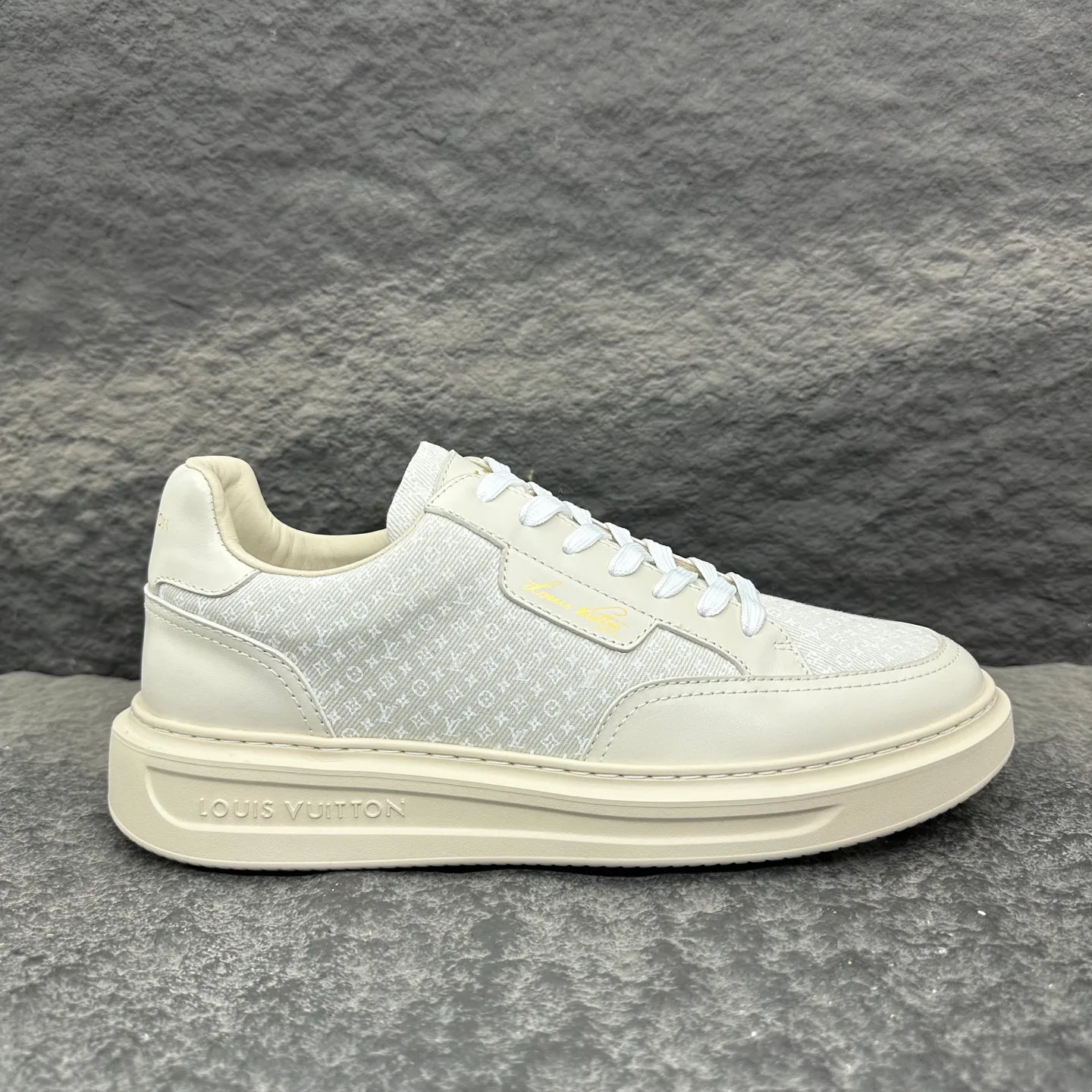 Men's Sneakers LOUIS VUITTON 18154147