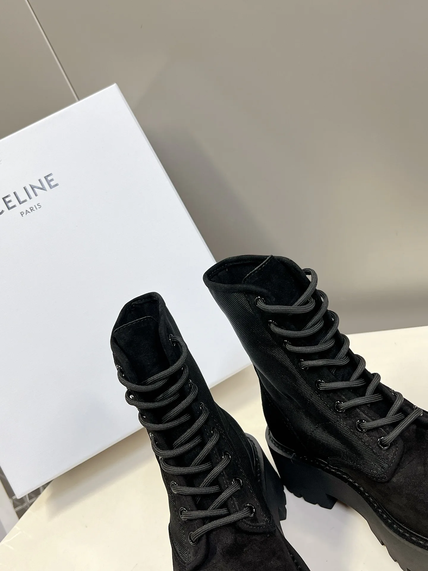 Women's Ankle Boots CELINE 18005920