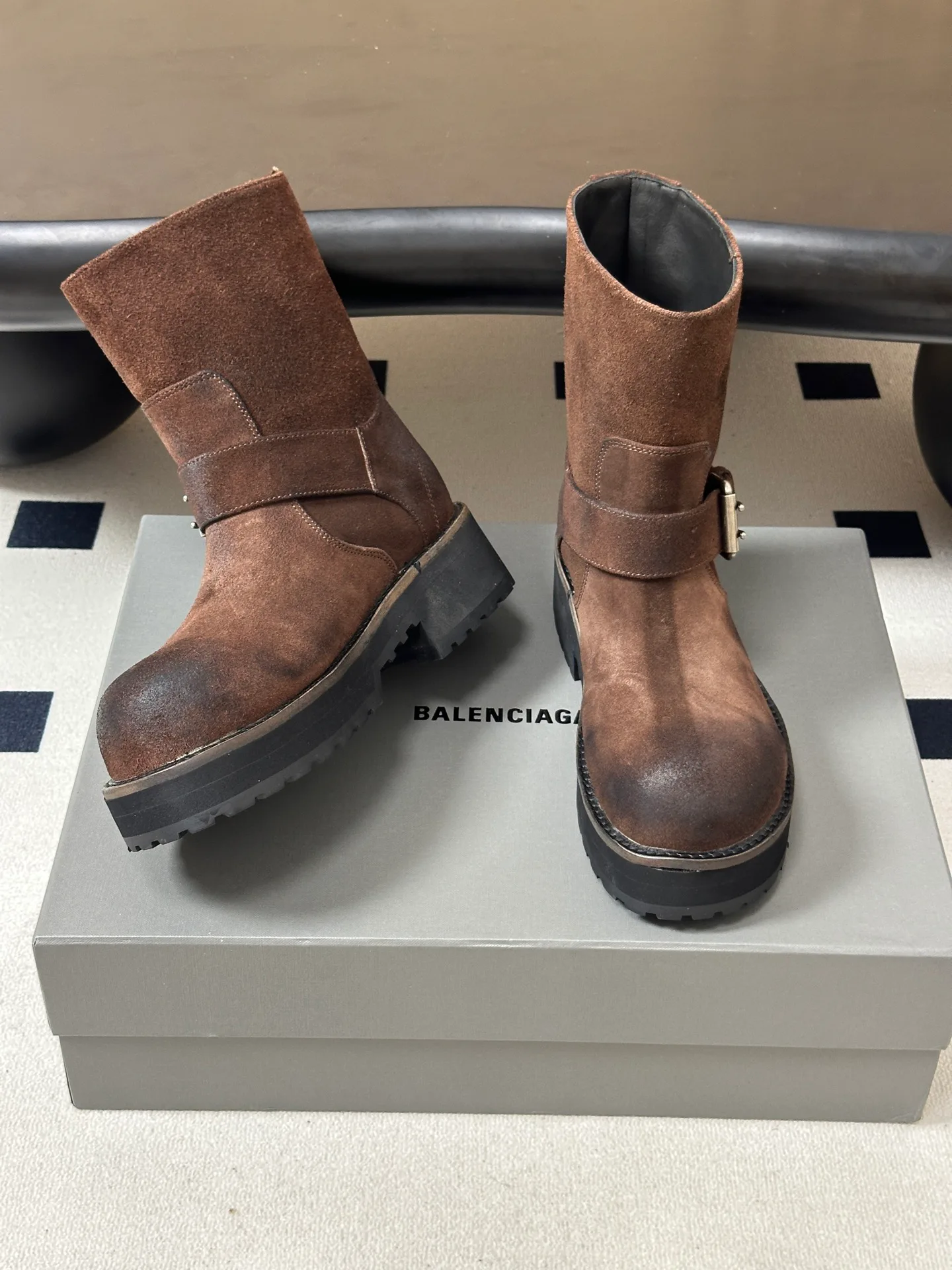 Women's Ankle Boots BALENCIAGA 18049602