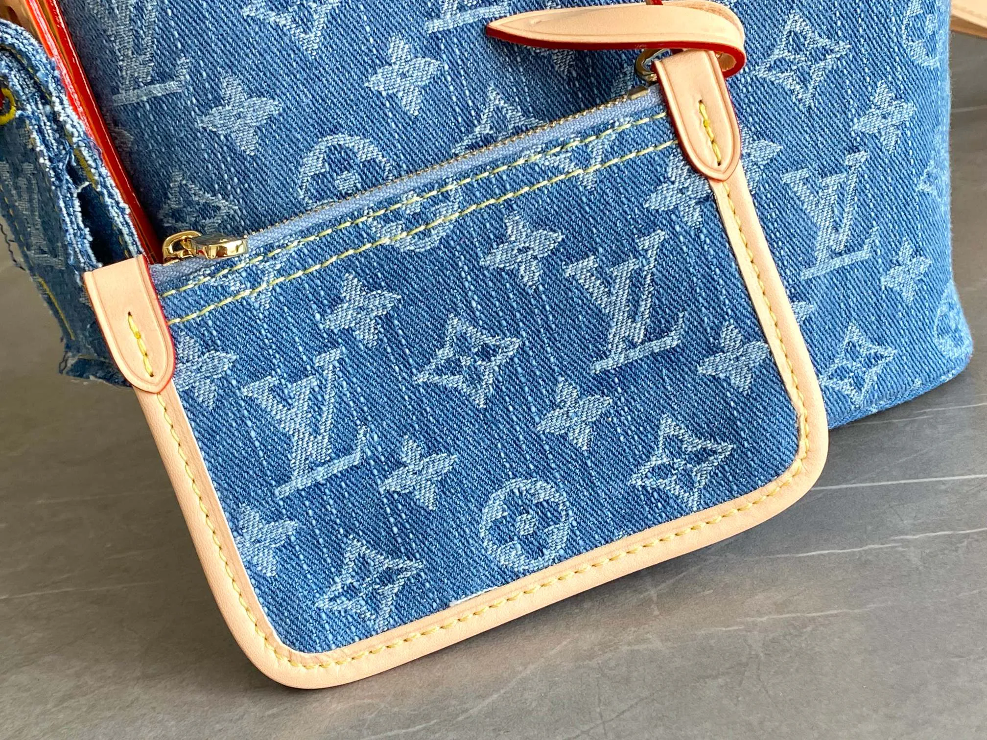 Women's Classic Handbags LOUIS VUITTON 17872086