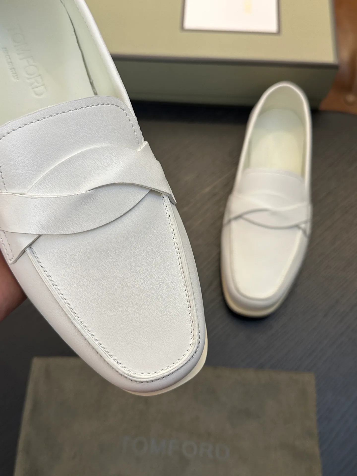 Men's Sneakers TOM FORD 18118654
