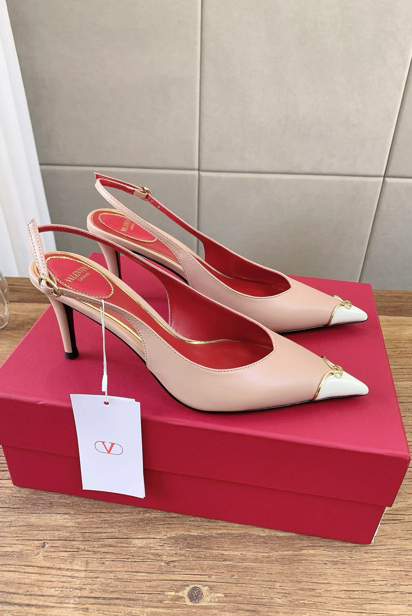 Women's Heels VALENTINO 17862482