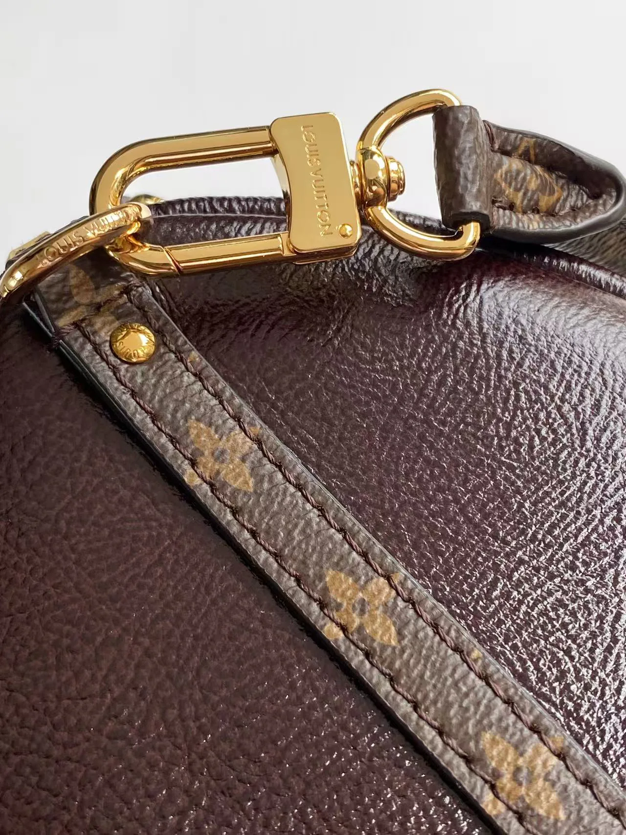 Women's Classic Handbags LOUIS VUITTON 17813548