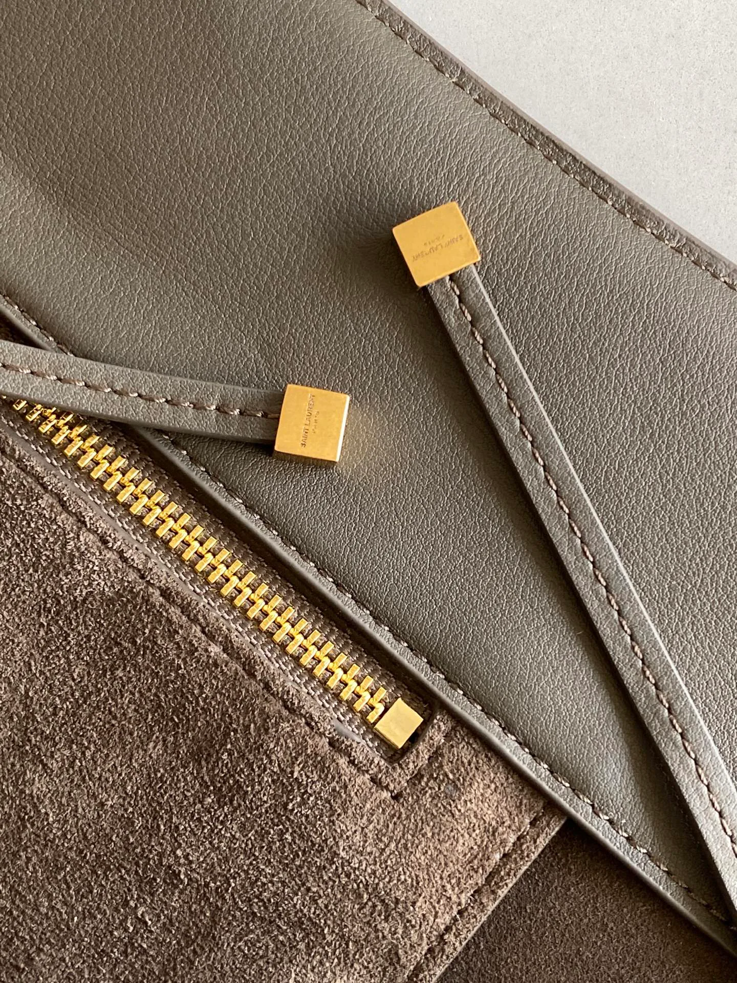Классические Сумки Женские Saint Laurent 18662658
