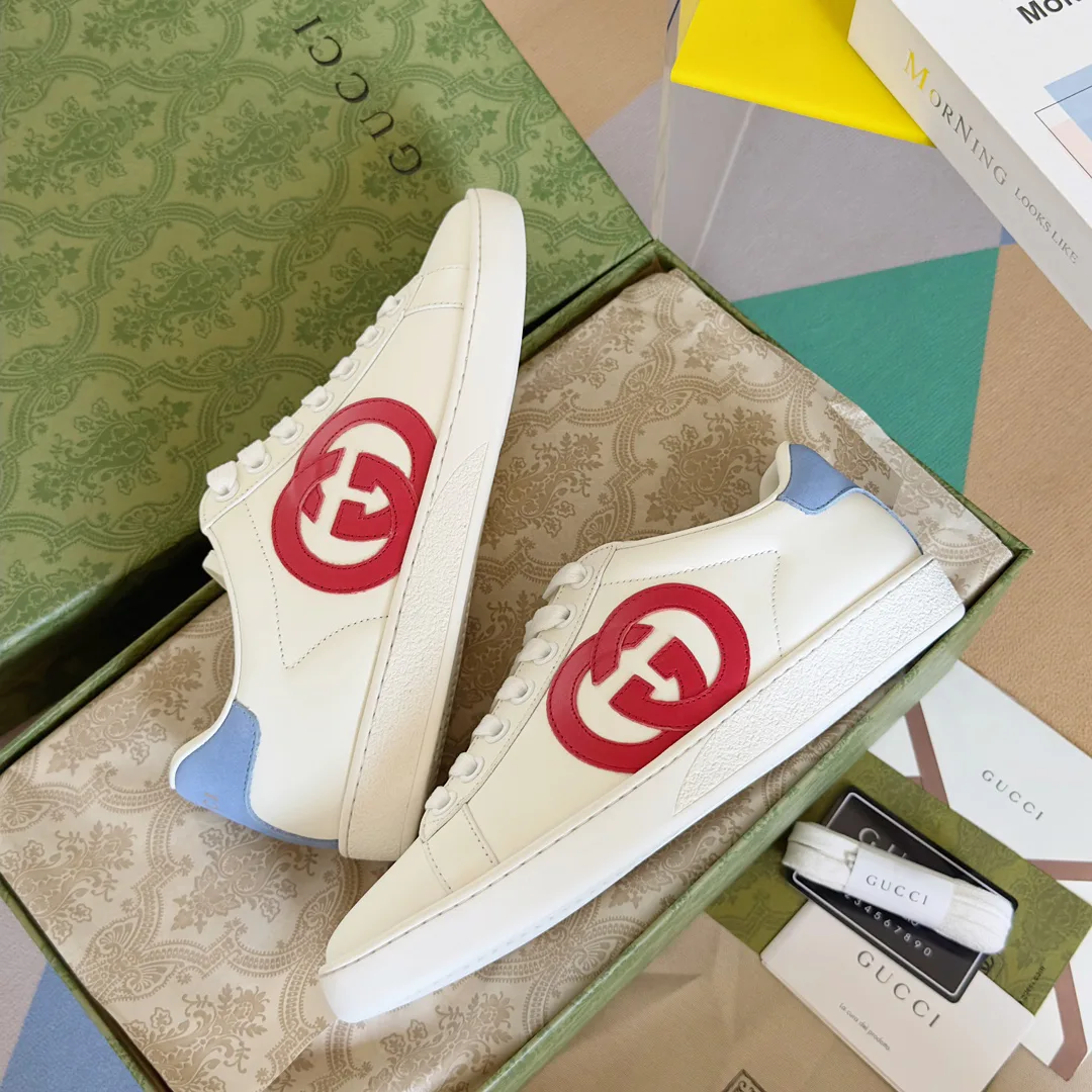 Women's Sneakers GUCCI 17620399