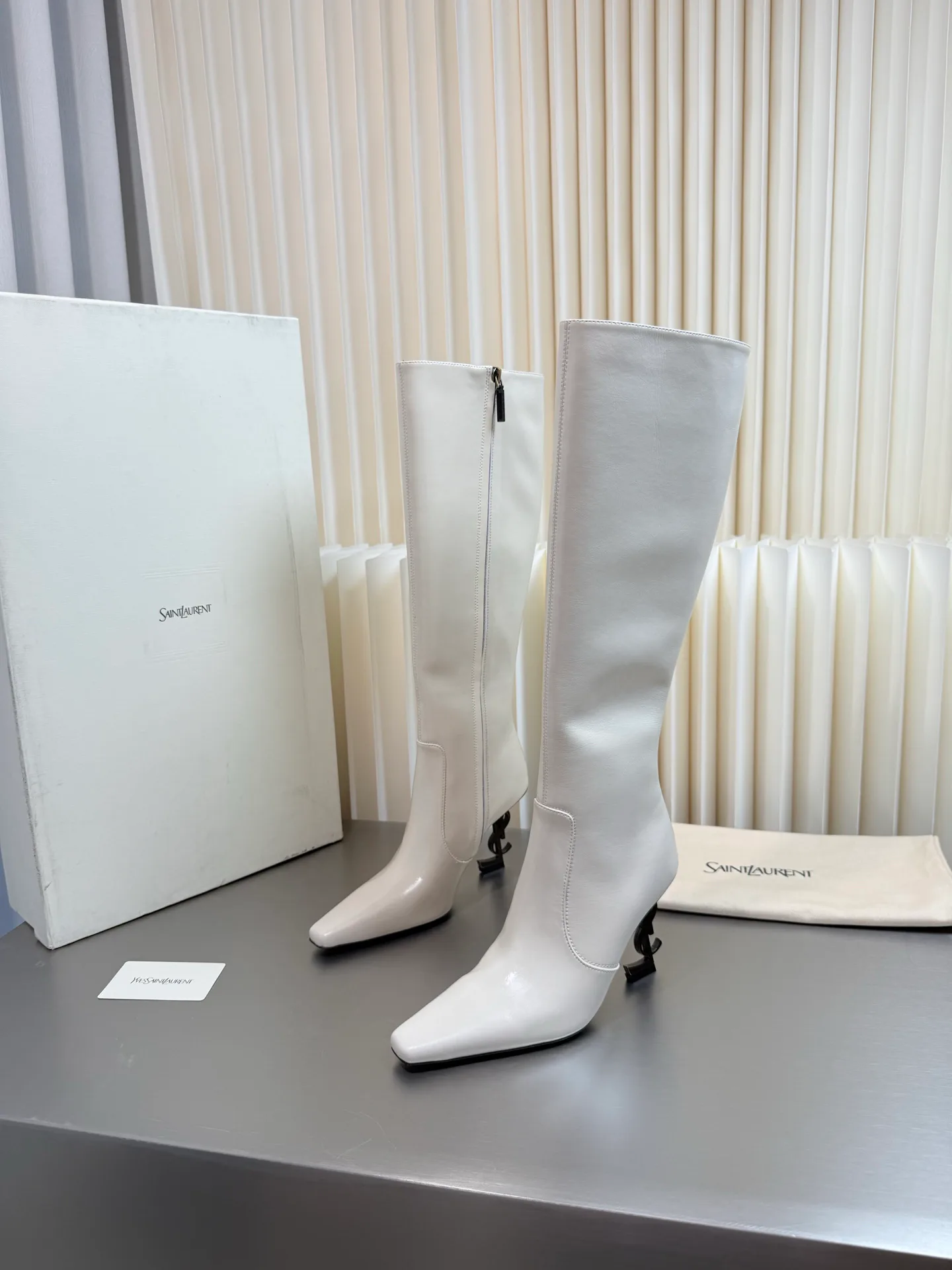 Women's Boots SAINT LAURENT 18083328