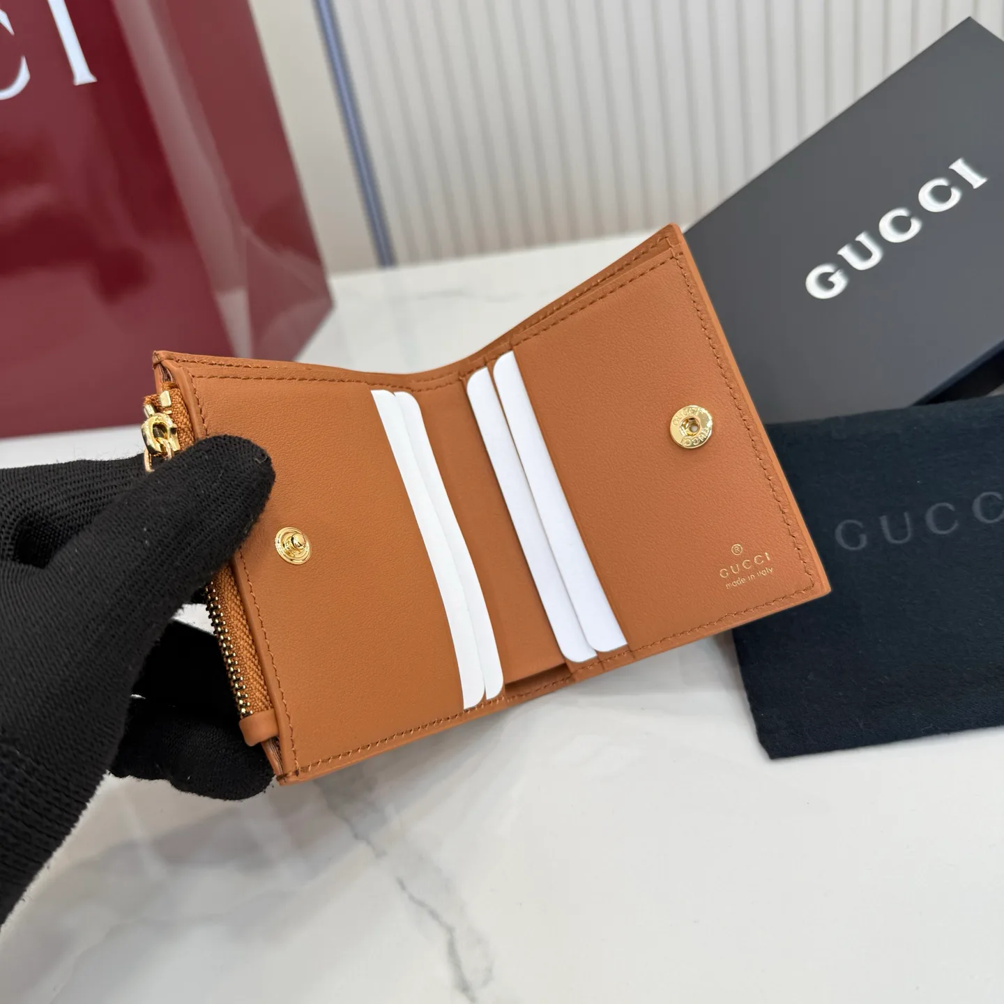 Women's Clutches GUCCI 17947854