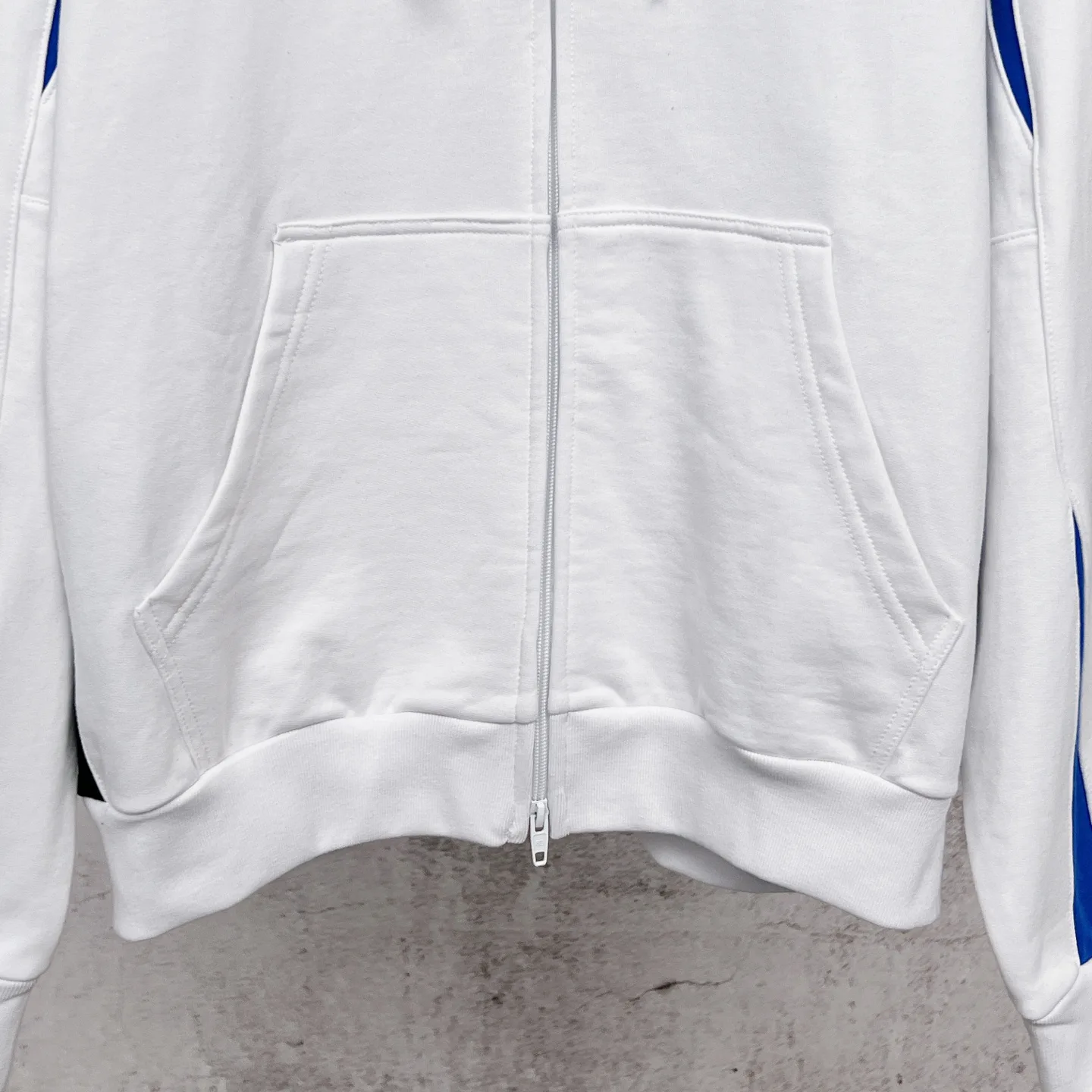 Men's Sweatshirts And Hoodies BALENCIAGA 17974887