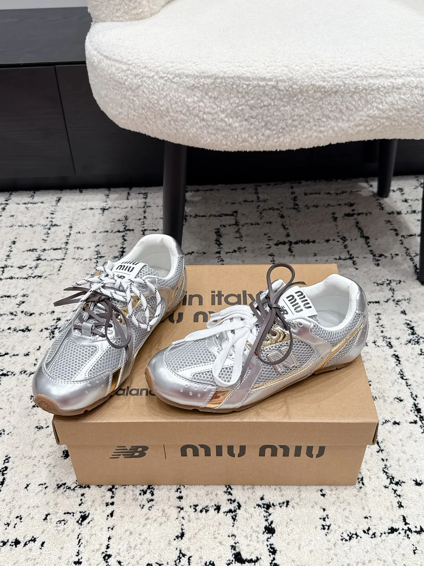 Women's Sneakers MIU MIU 18409606