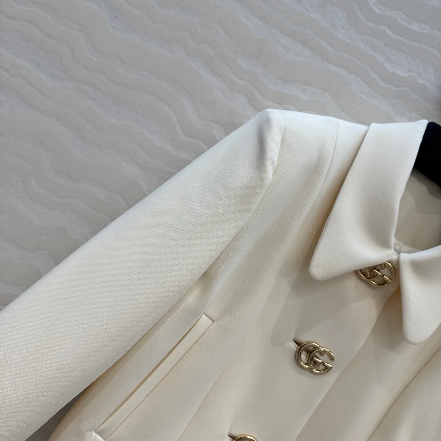 Women's Blazers GUCCI 18200857