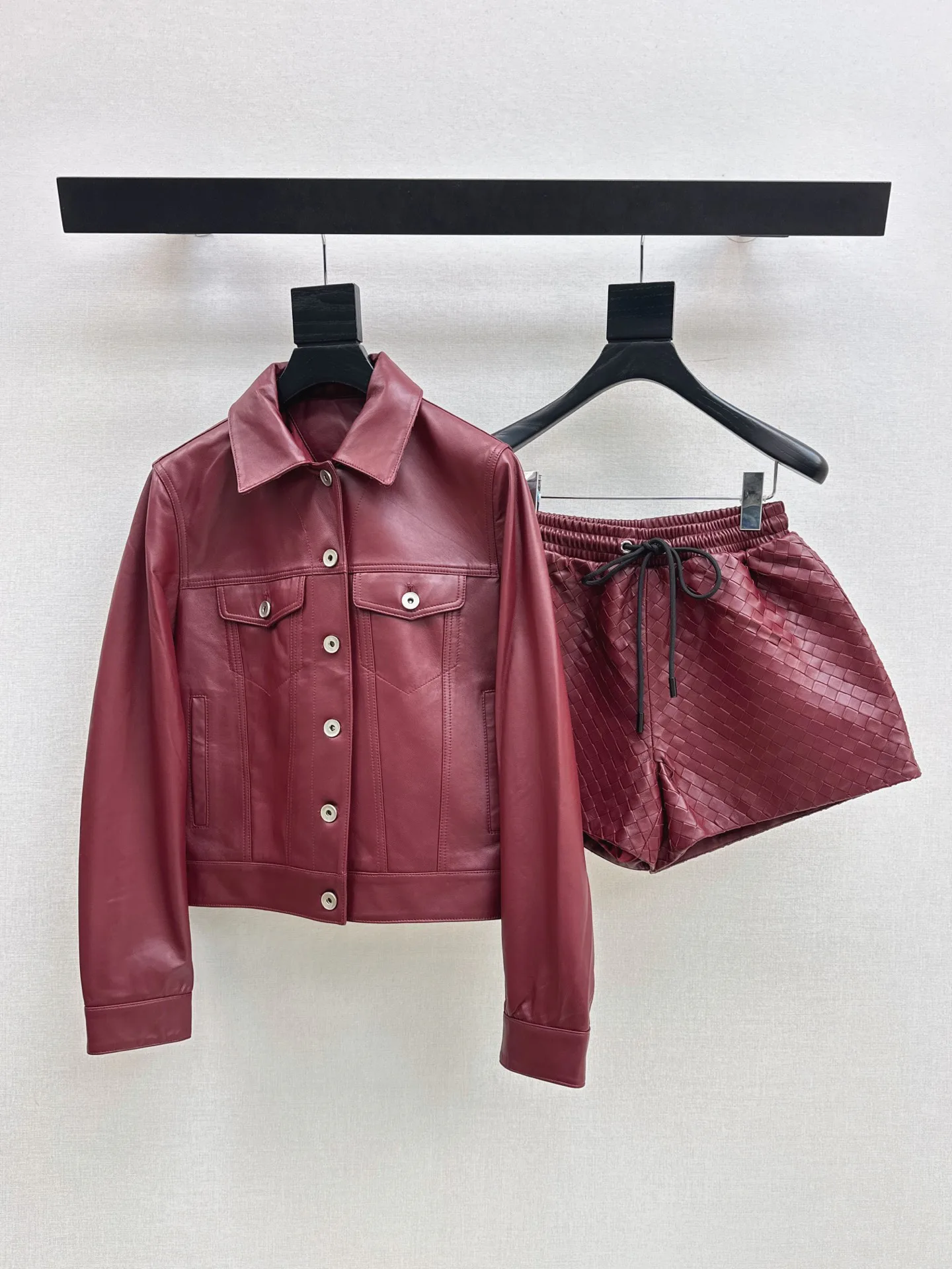Women's Leather Jackets And Sheepskin Coats BOTTEGA VENETA 18173024