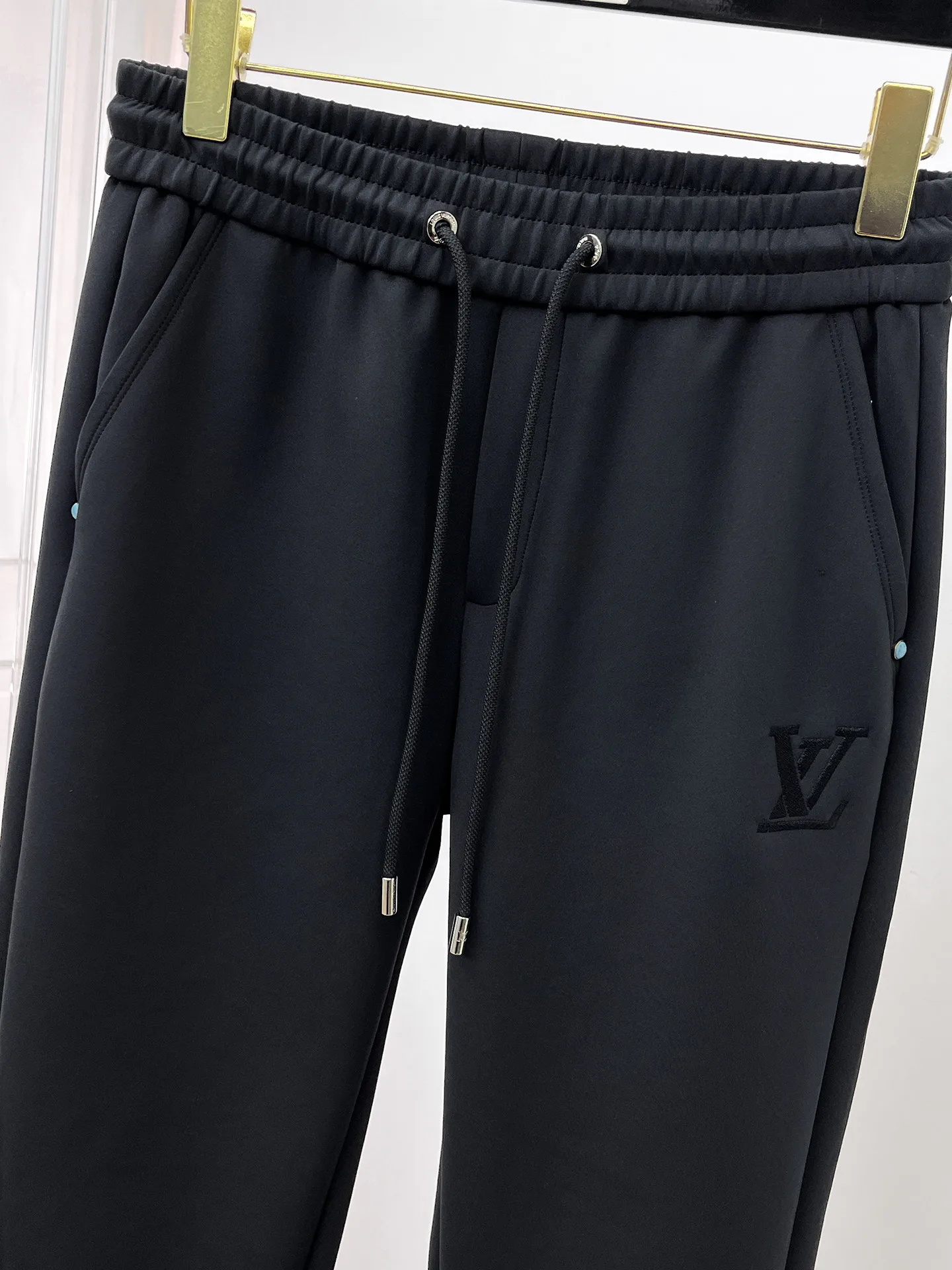 Men's Trousers LOUIS VUITTON 18399333
