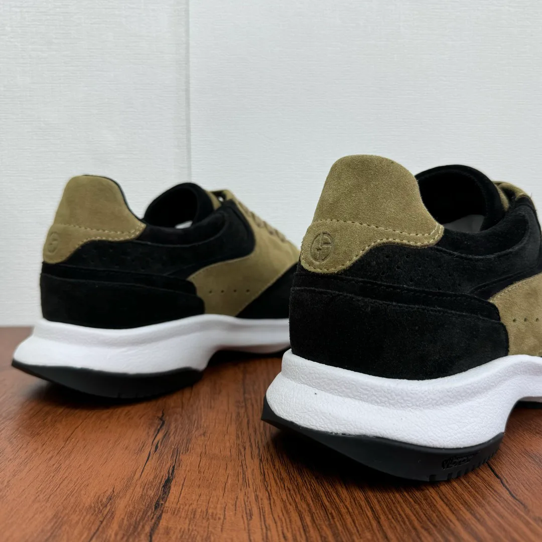 Men's Sneakers ARMANI 18100461