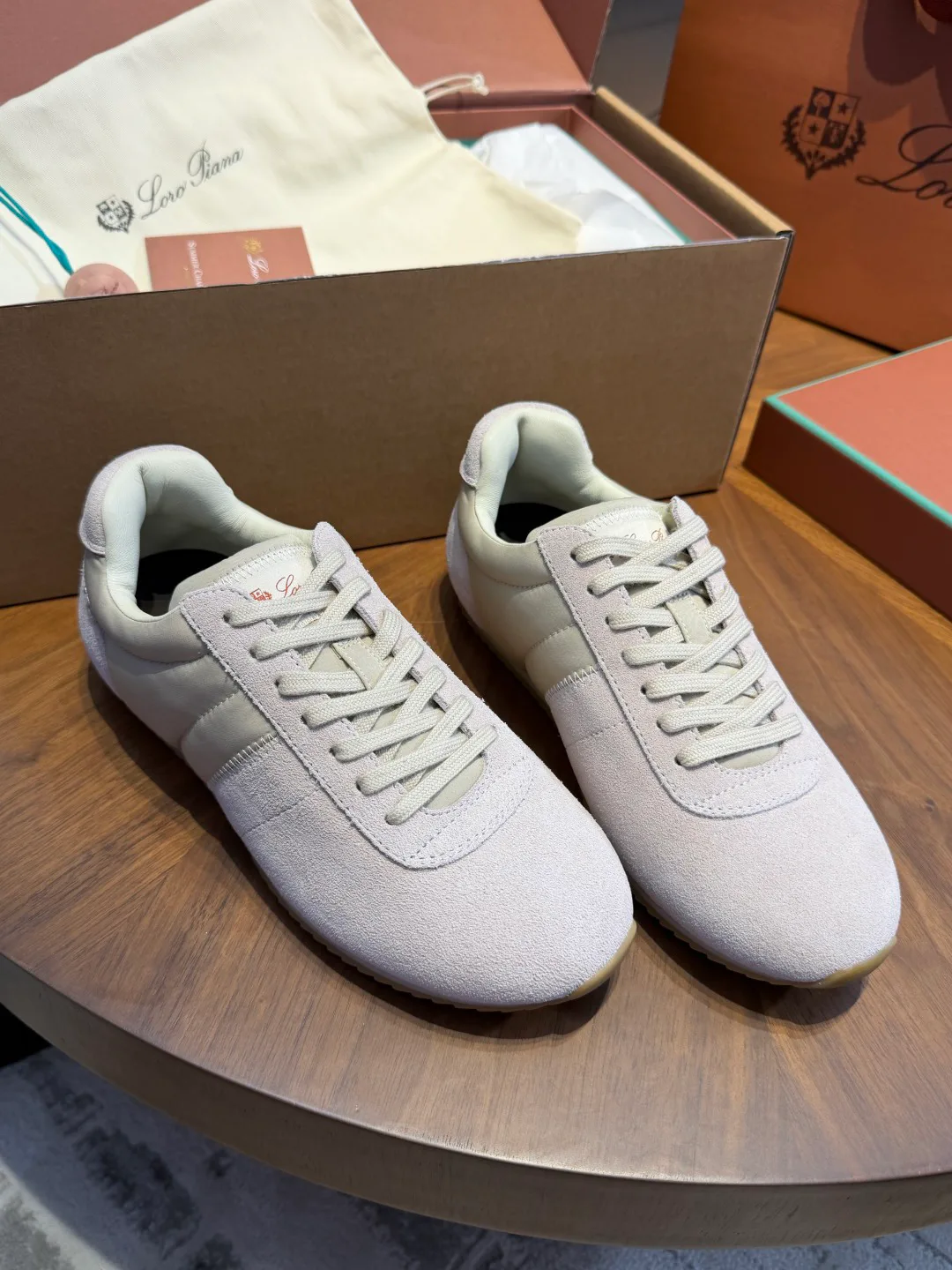 Women's Sneakers LORO PIANA 18468816