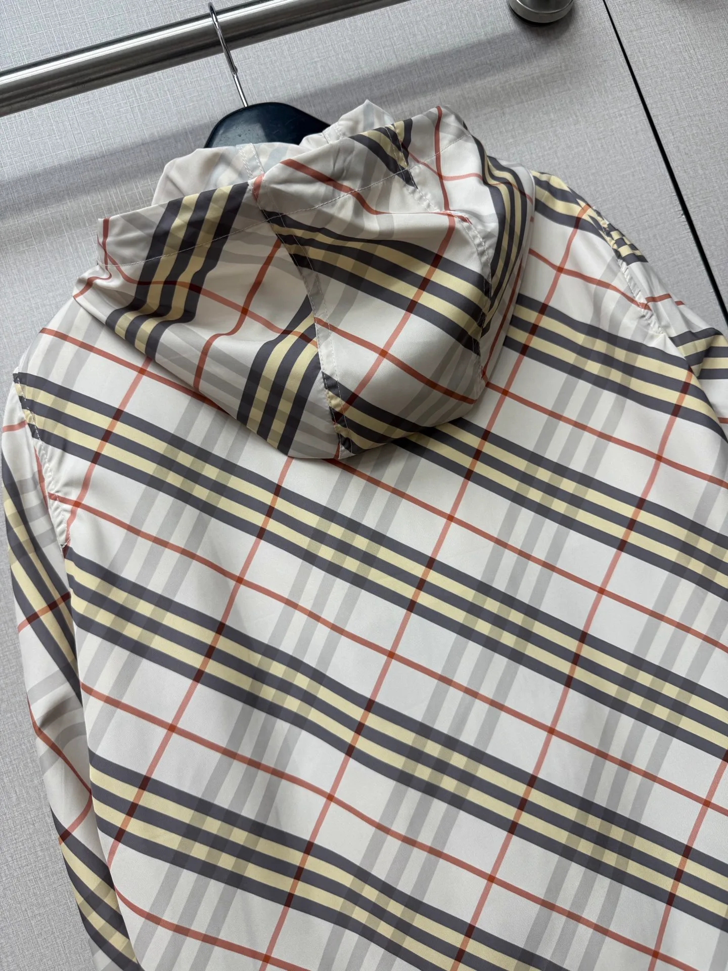 Women's Jackets And Down Jackets BURBERRY 18512906
