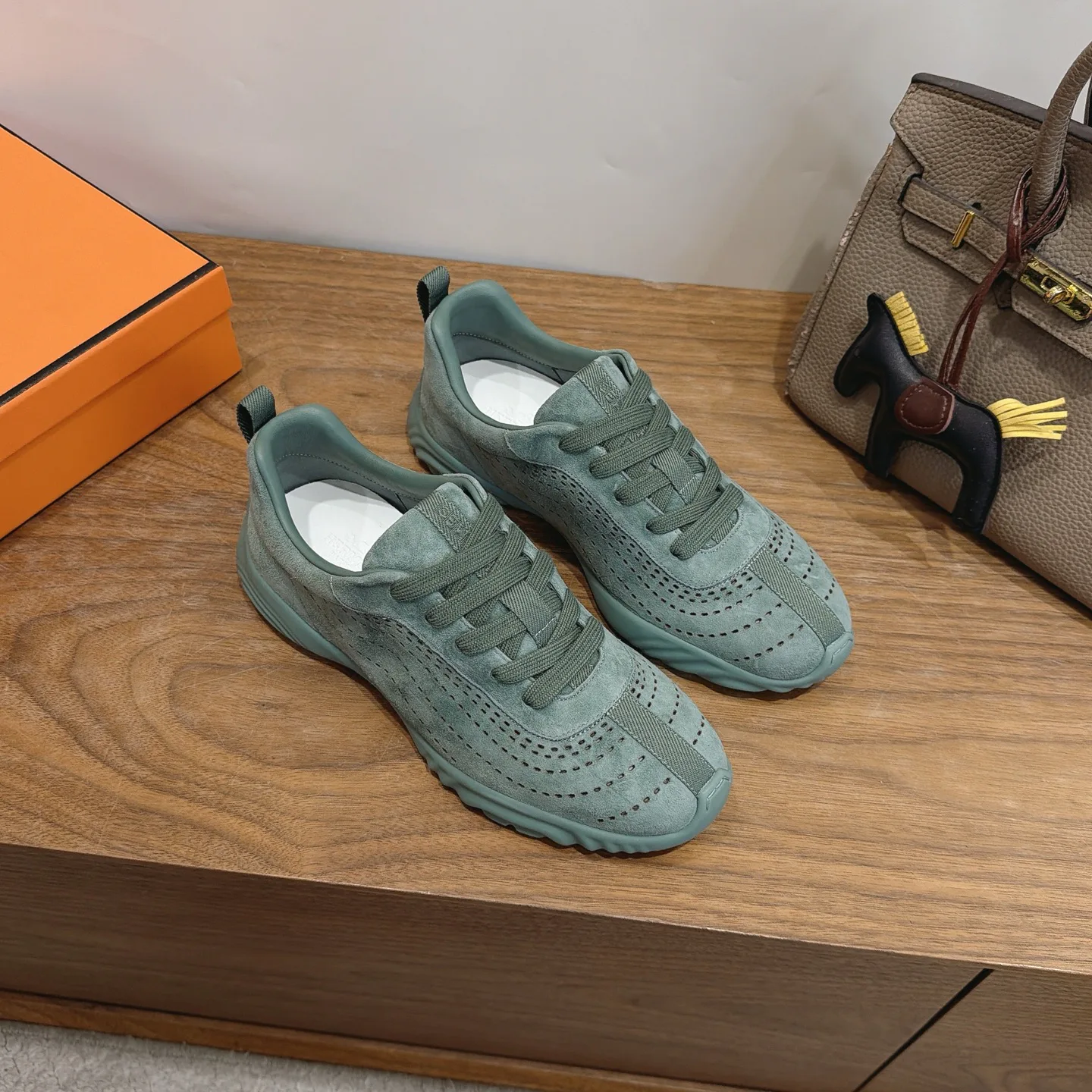 Women's Sneakers HERMES 18230947