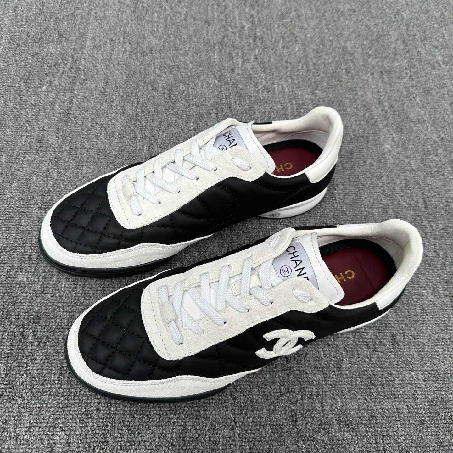 Women's Sneakers CHANEL 18076099