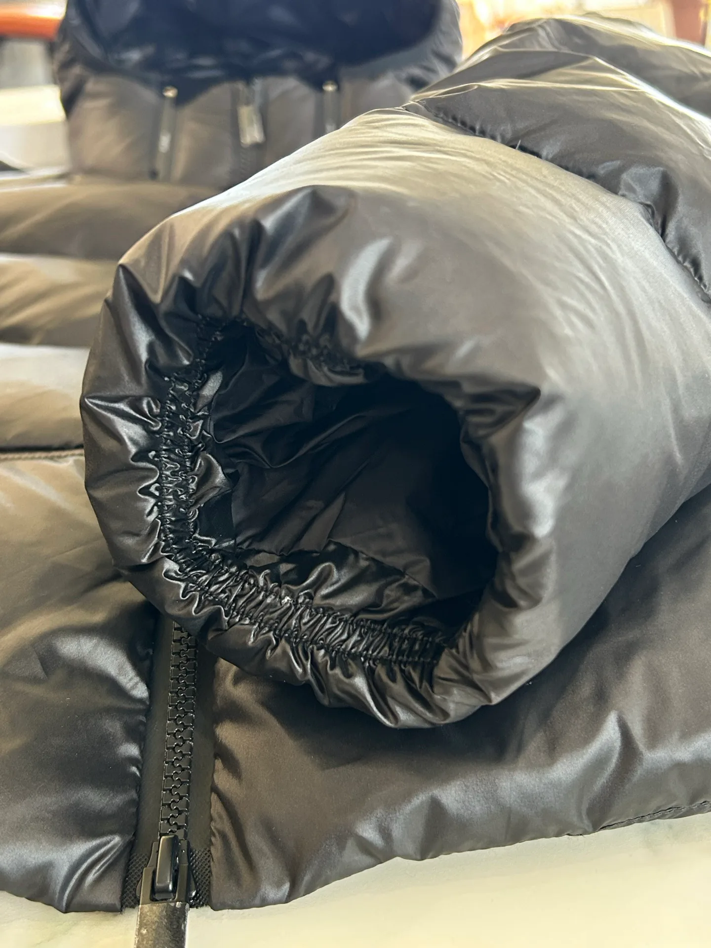 Women's Jackets And Down Jackets MONCLER 17904502