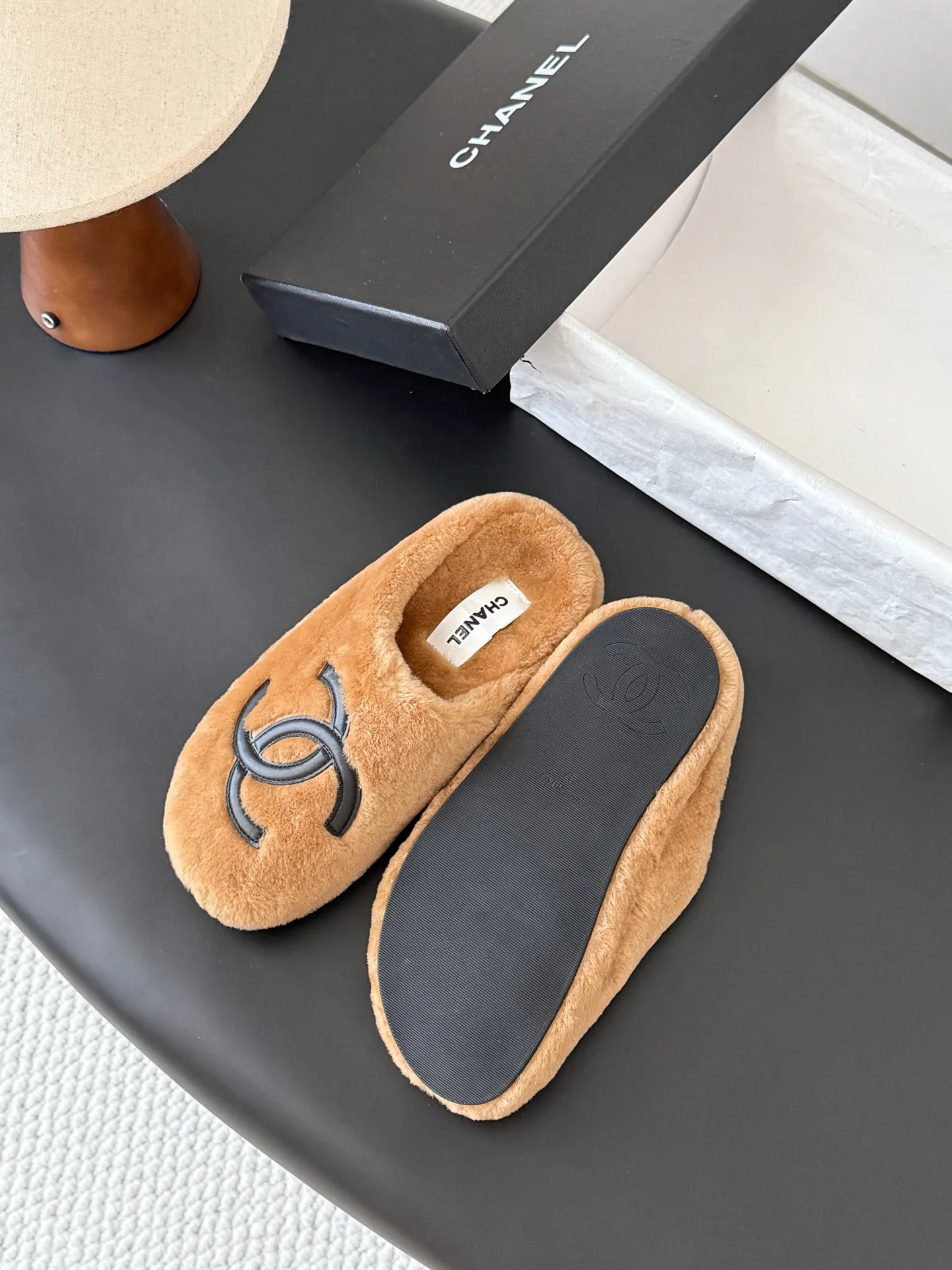 Women's Slippers CHANEL 18154672